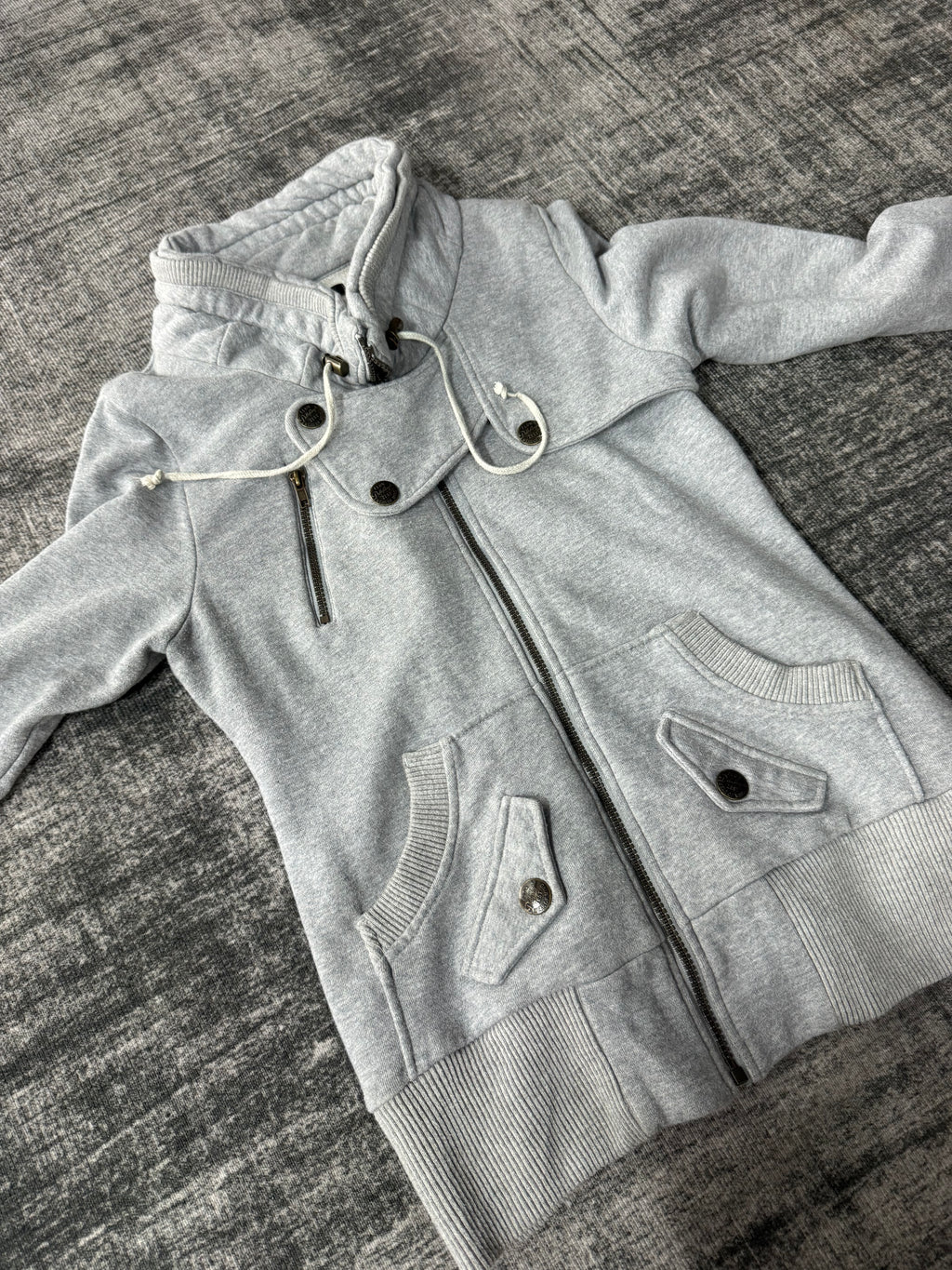 560826BAD2WEAR