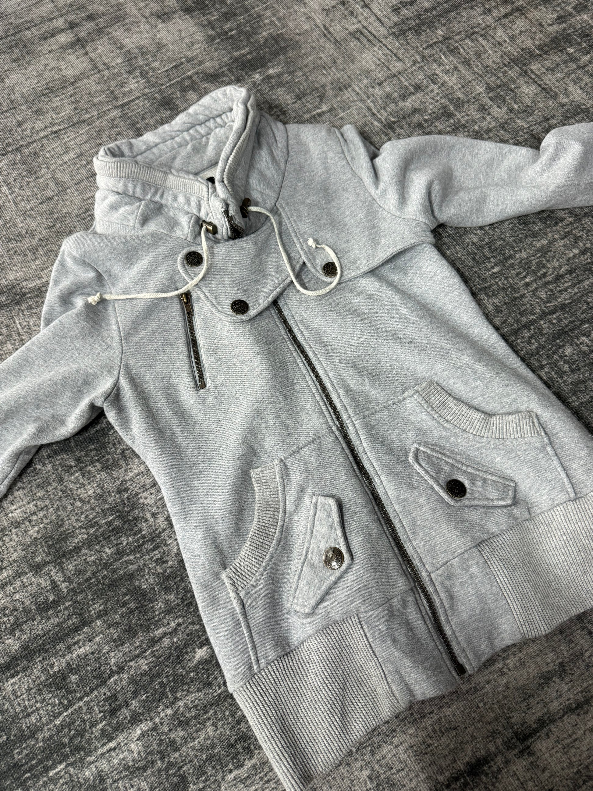 560826BAD2WEAR