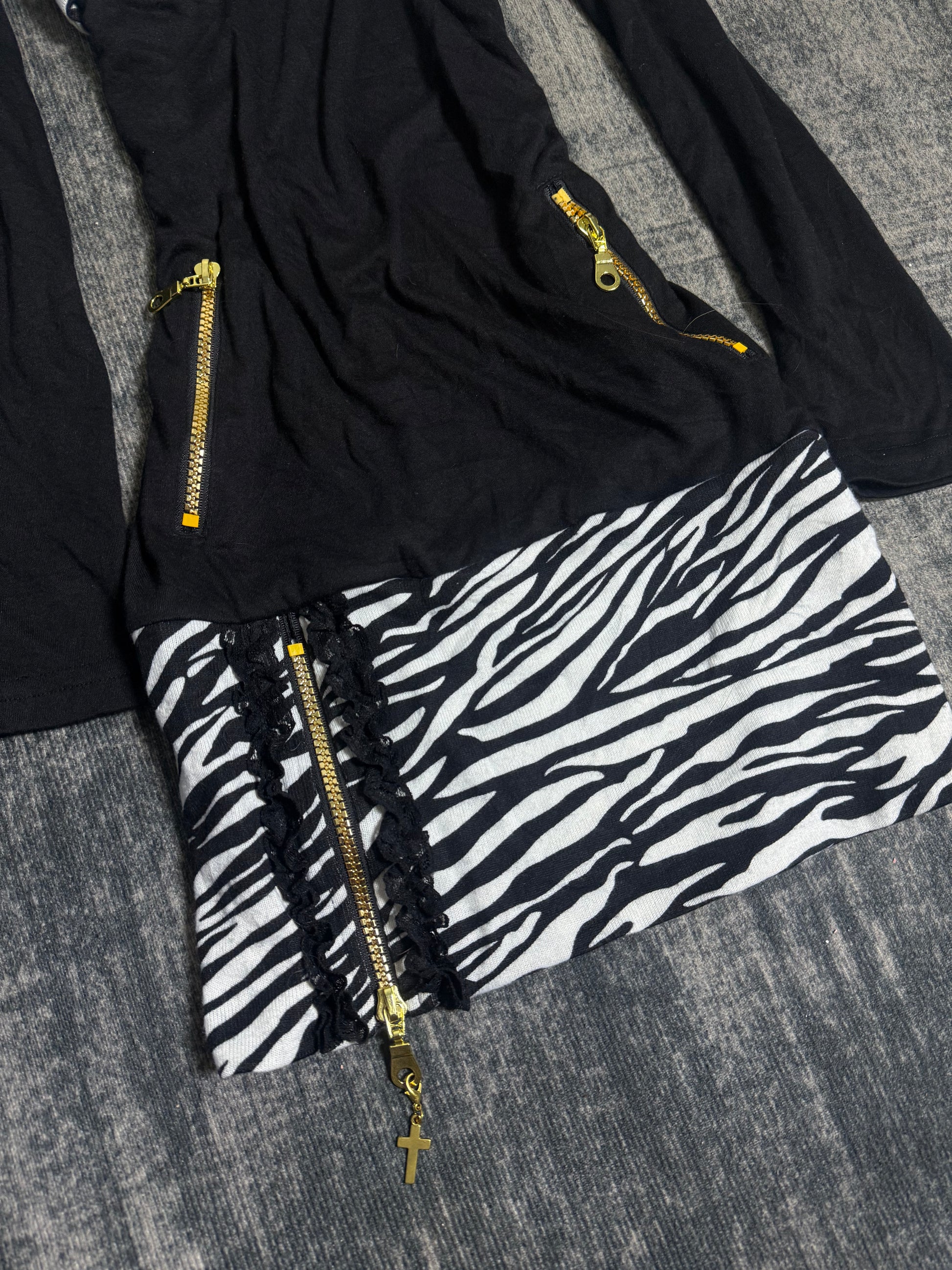 B2V-LIQUID GIRL SHIRT༒