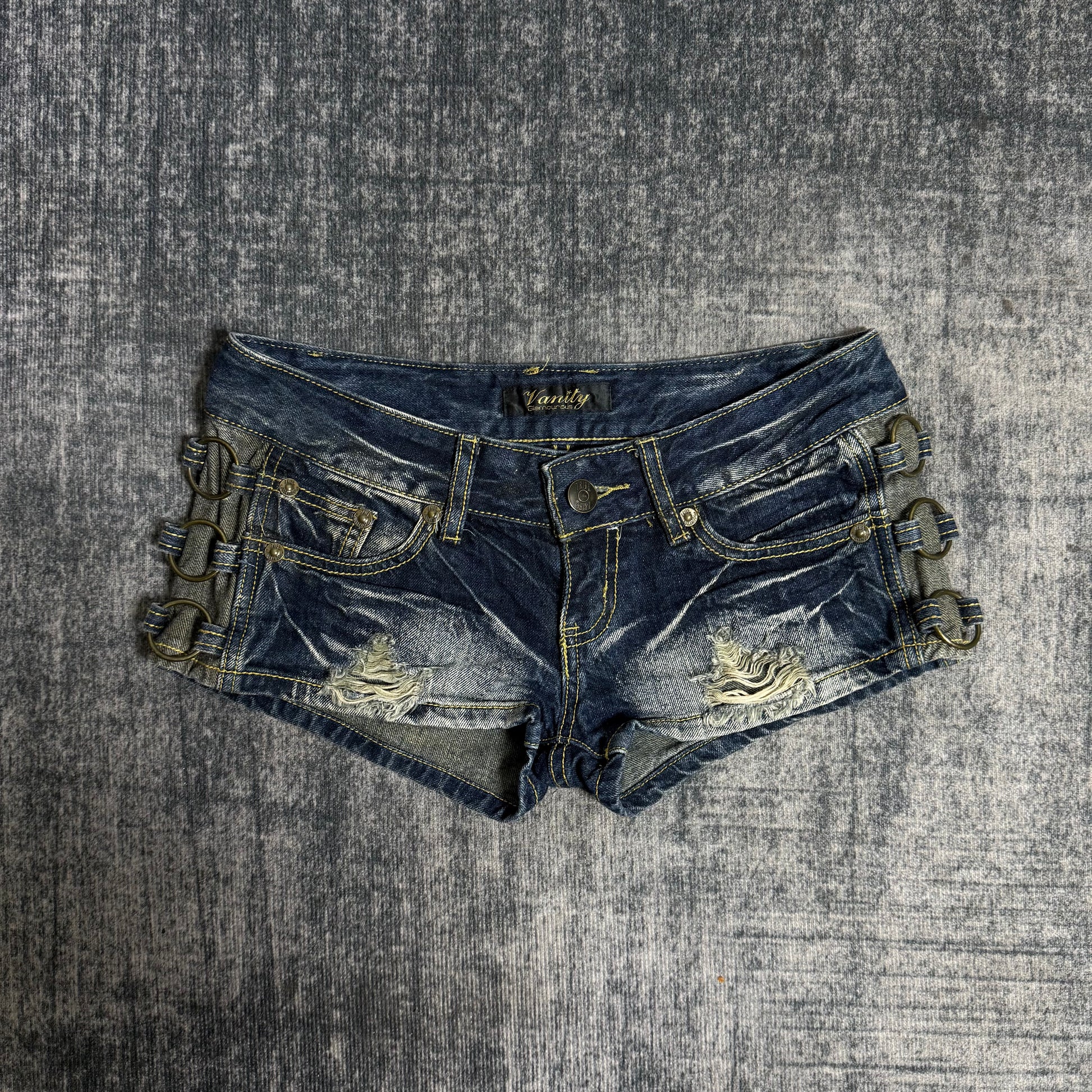 B2V- VANILY SHORT༒