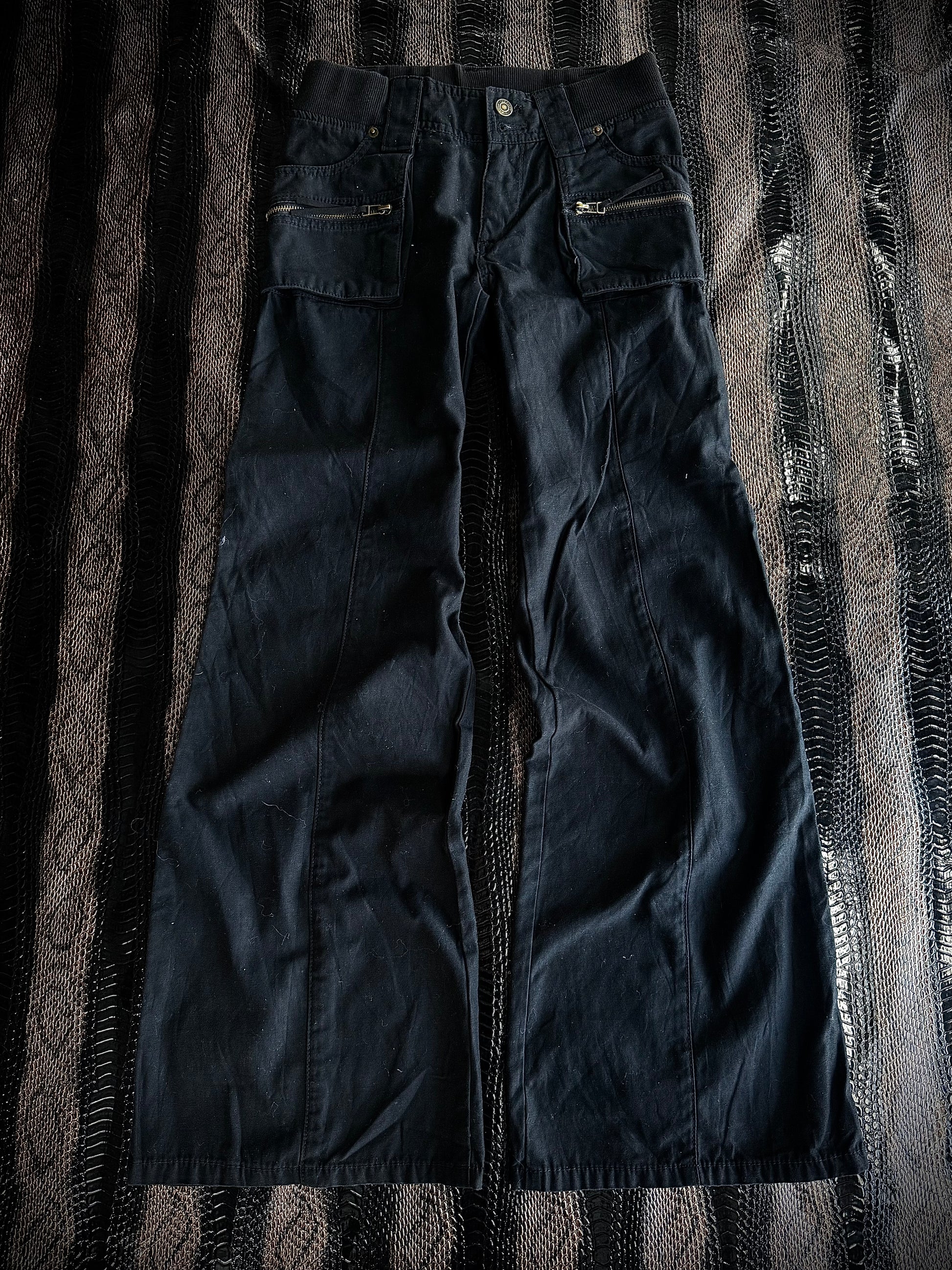 470626BAD2WEAR