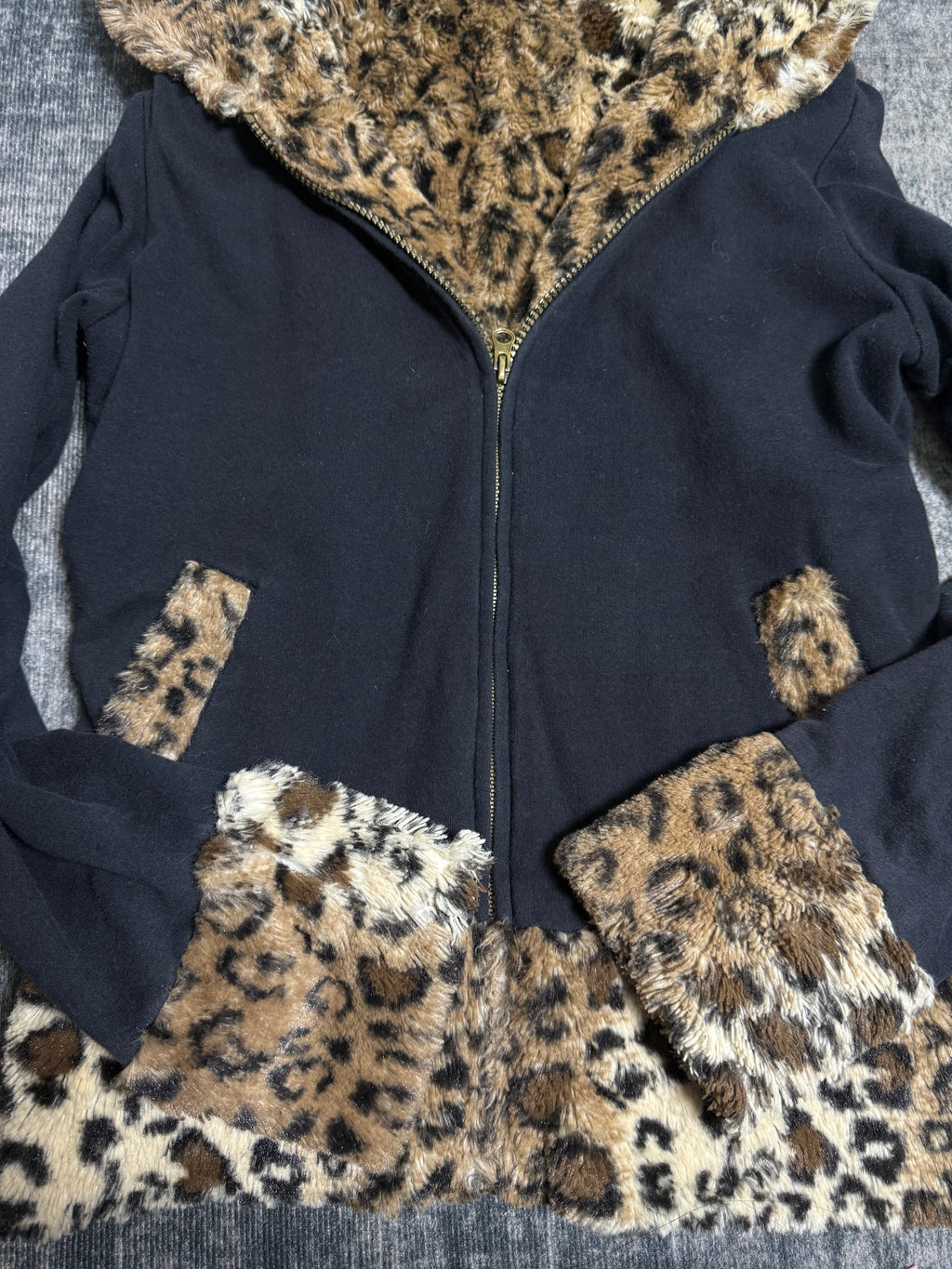 B2V-AiMERFEEL HOODIE༒