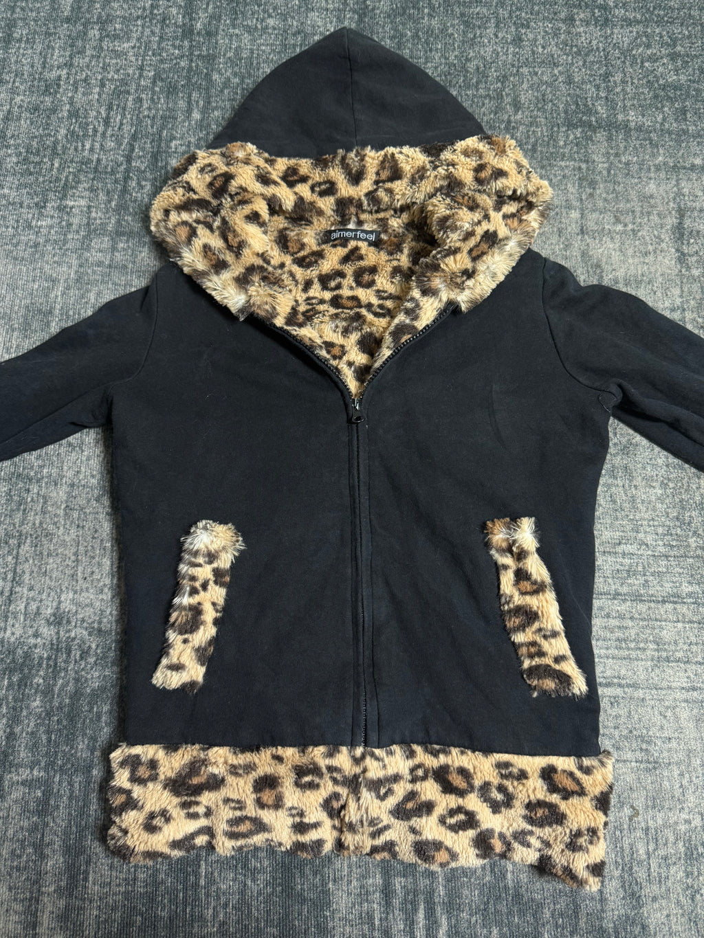 B2V-AIMERFEEL HOODIE༒