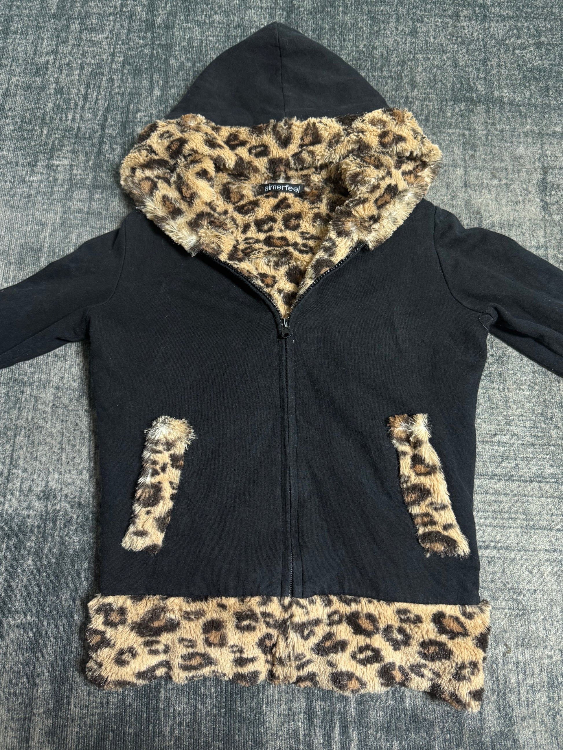 B2V-AIMERFEEL HOODIE༒