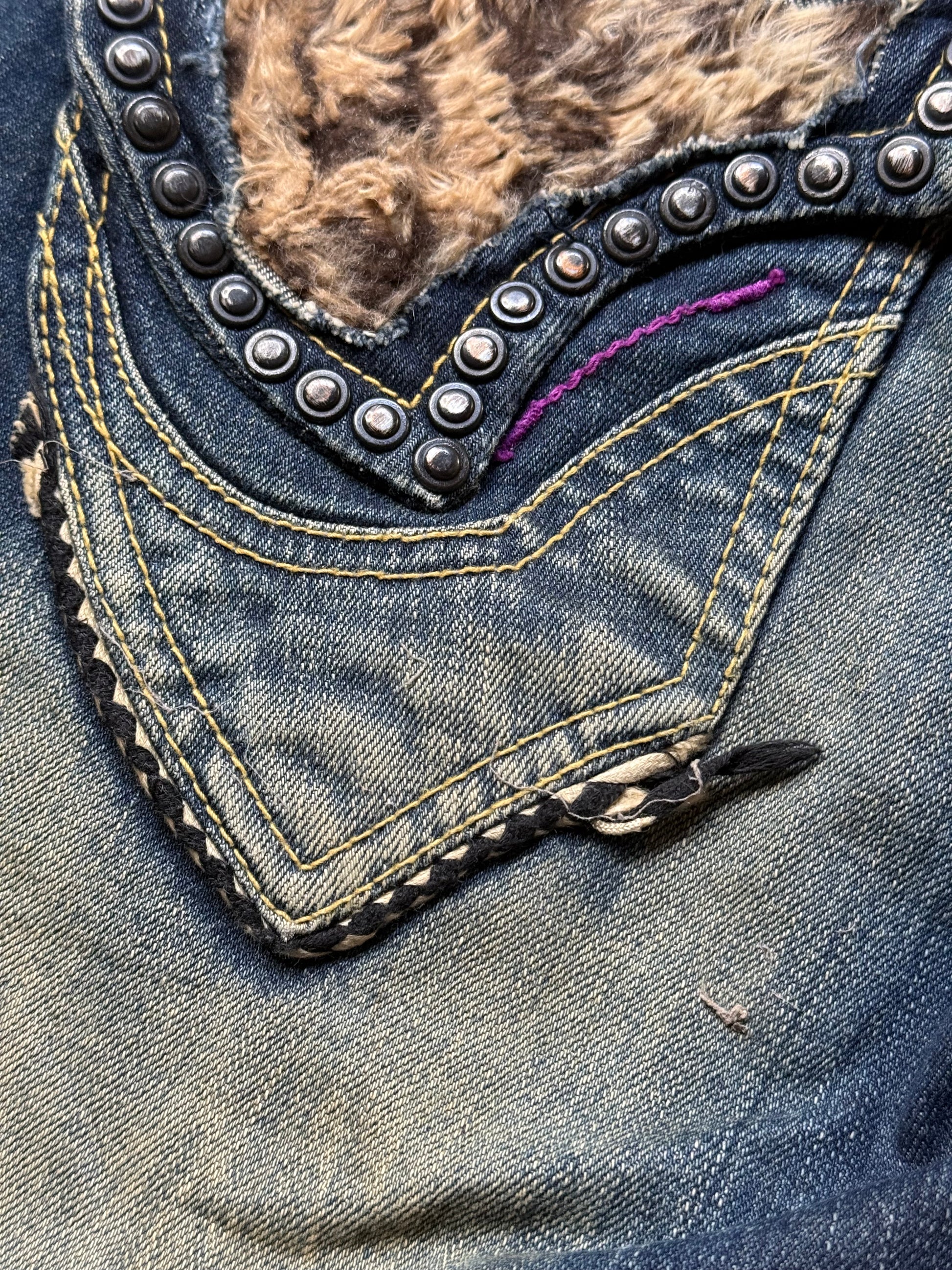 040826BAD2WEAR
