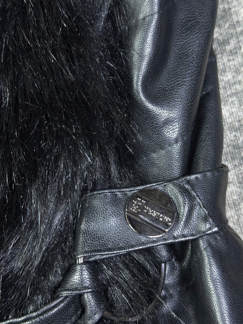021026BAD2WEAR