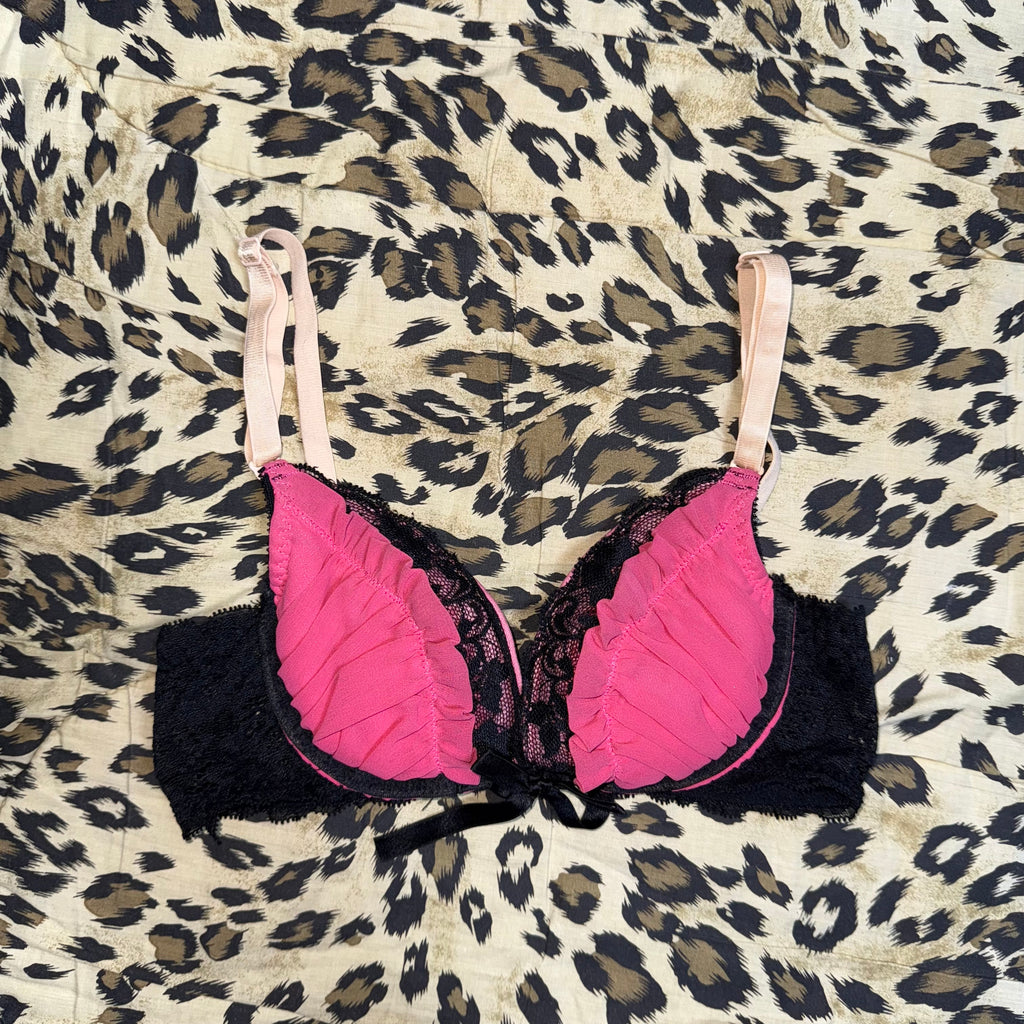 ༒𝐁𝟐𝐕༒𝟏 𝐎𝐅 𝟏 𝐋𝐈𝐌𝐈𝐓𝐄𝐃 𝐎𝐔𝐓𝐅𝐈𝐓