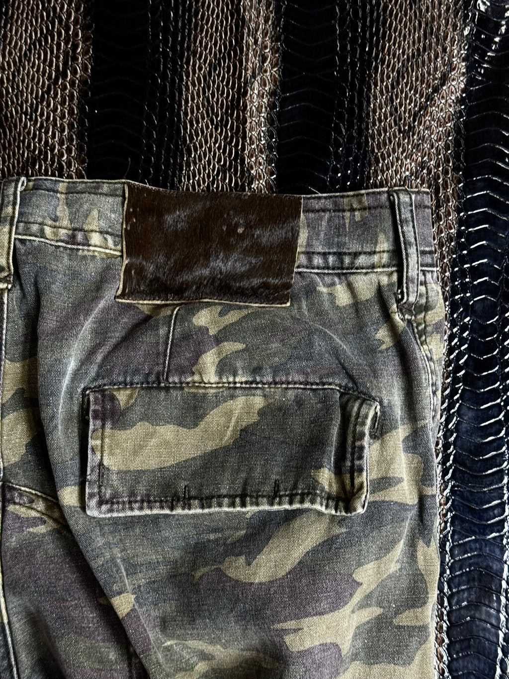 020626BAD2WEAR