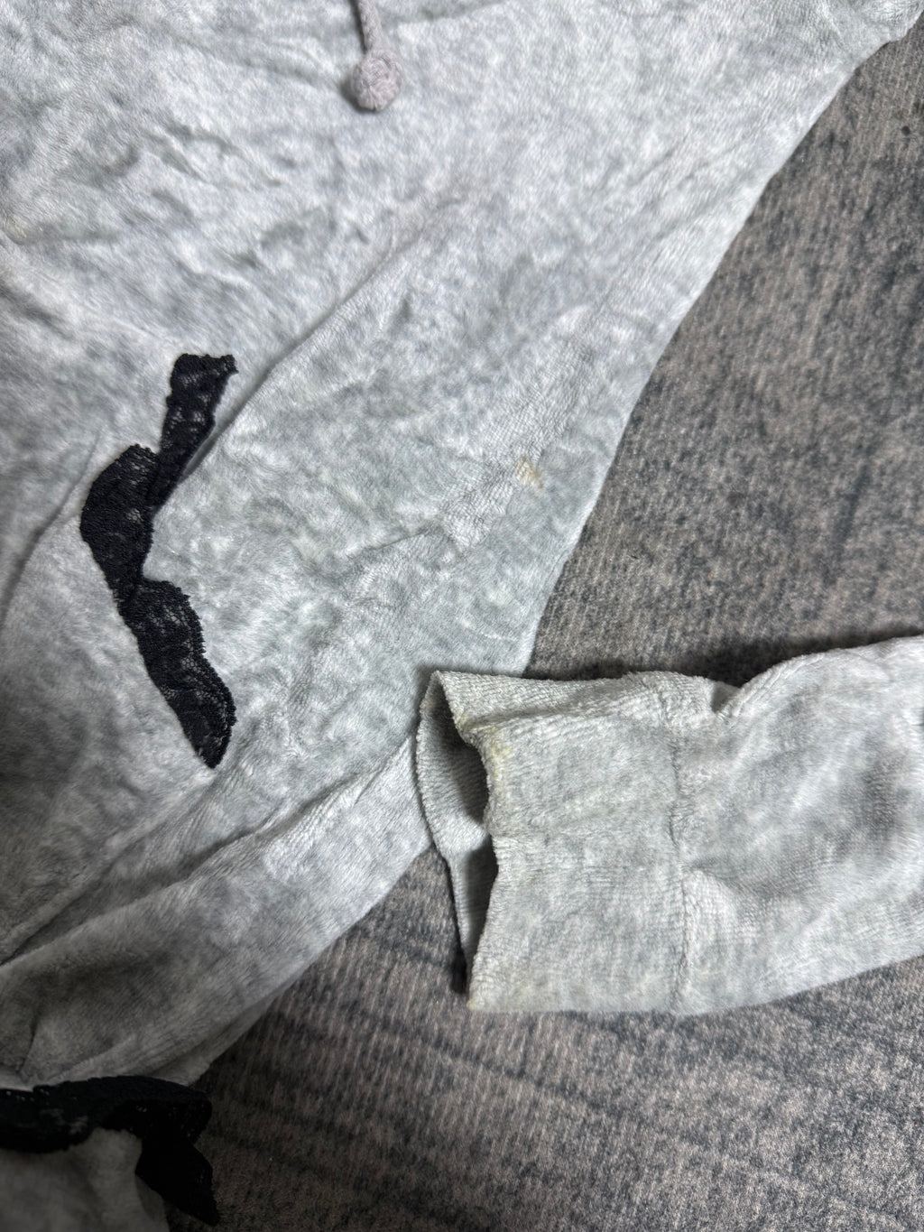 B2V-AIMERFEEL HOODIE ༒