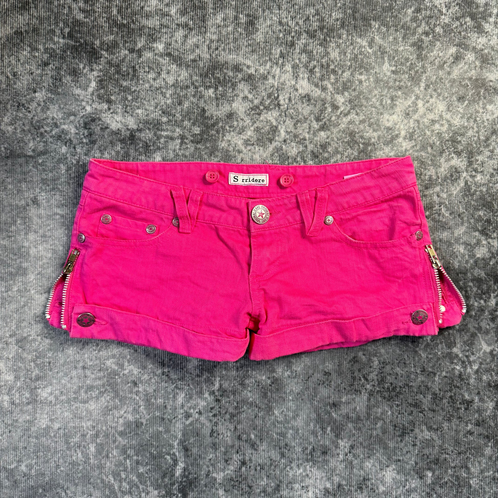 110726BAD2WEAR