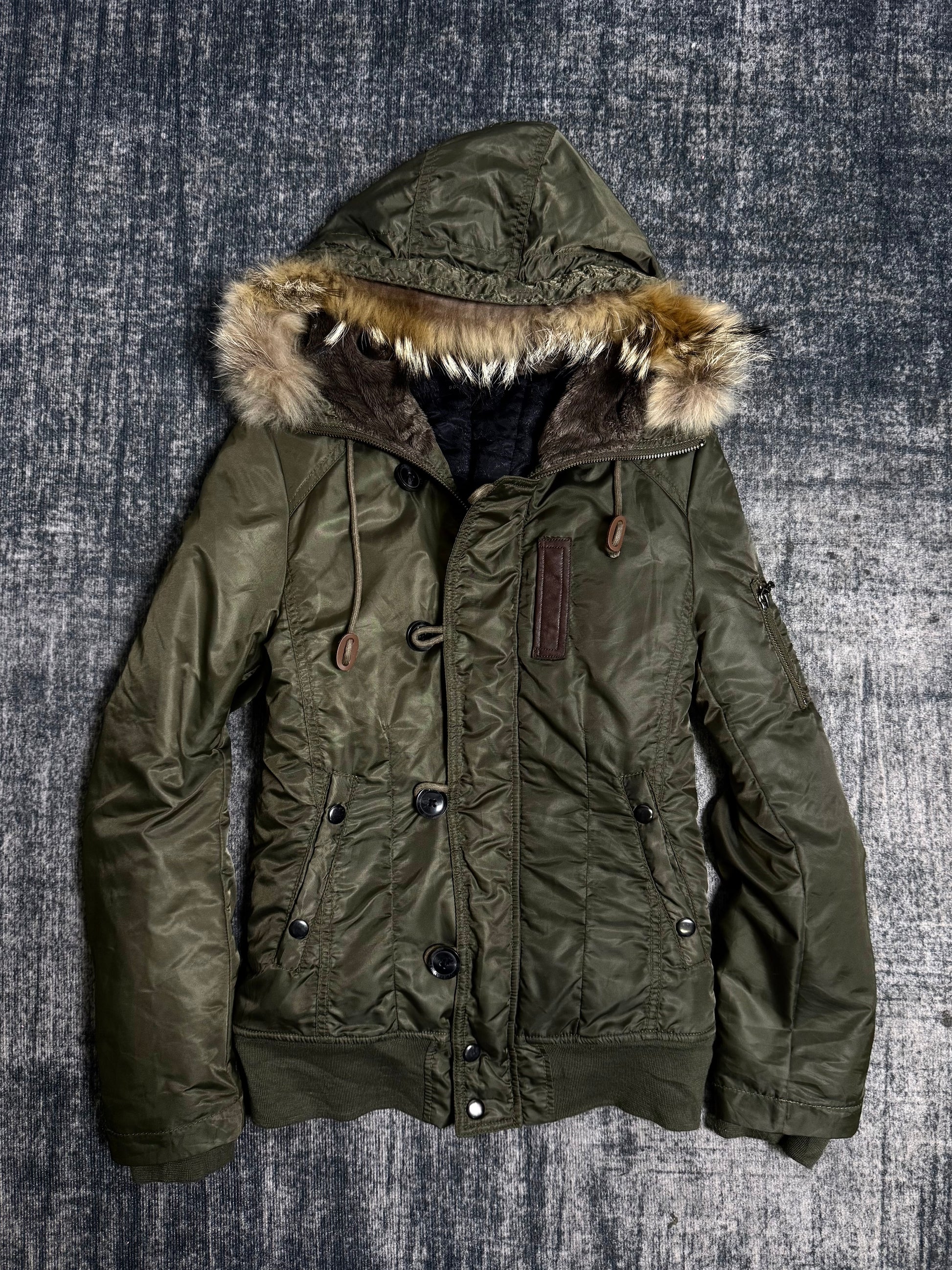 B2V- GOSTAR DE FUGA JACKET༒