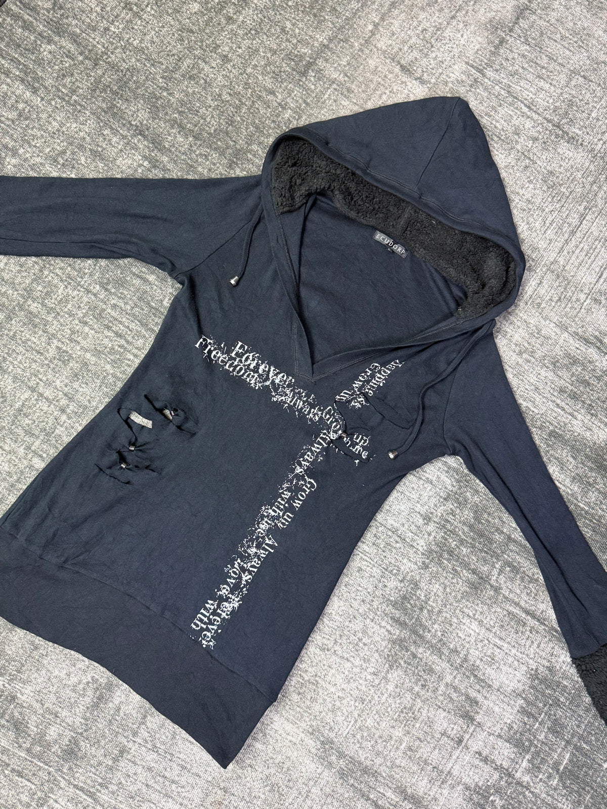 2210926BAD2WEAR
