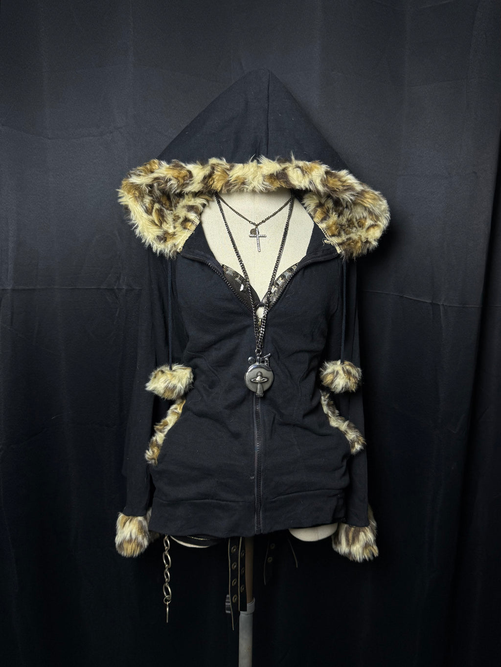 B2V-SUGAR BABE HOODIE༒