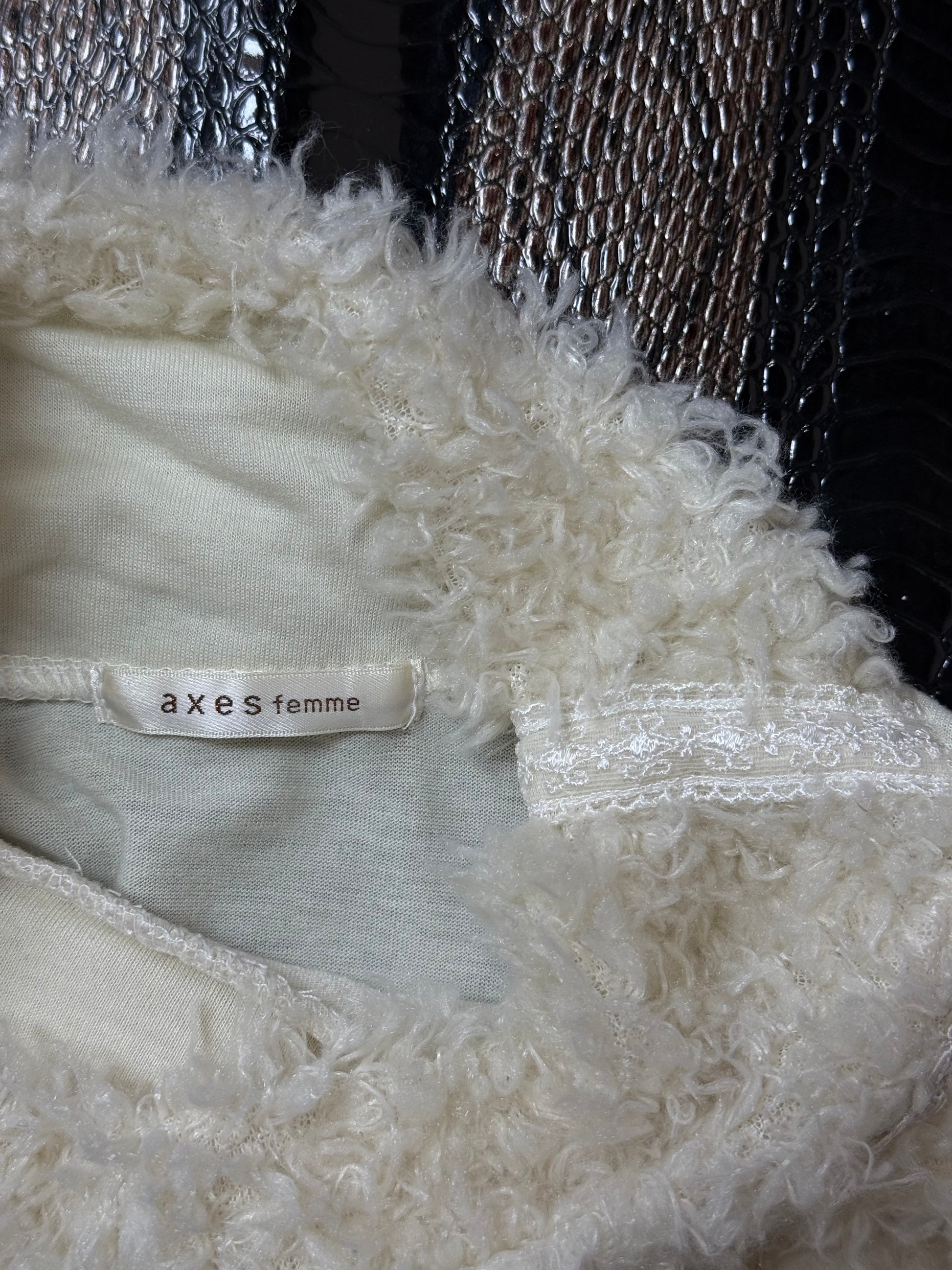 B2V AXES FEMME LONG SLEEV ༒