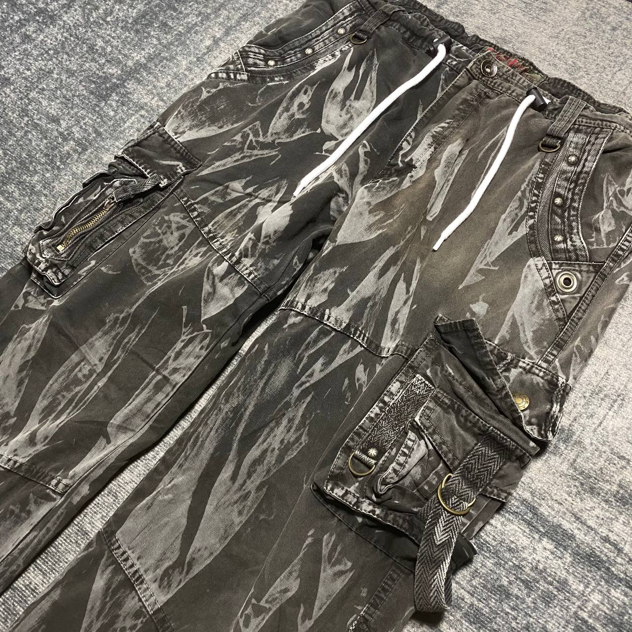 ༒Very cool Cargo Pant😭