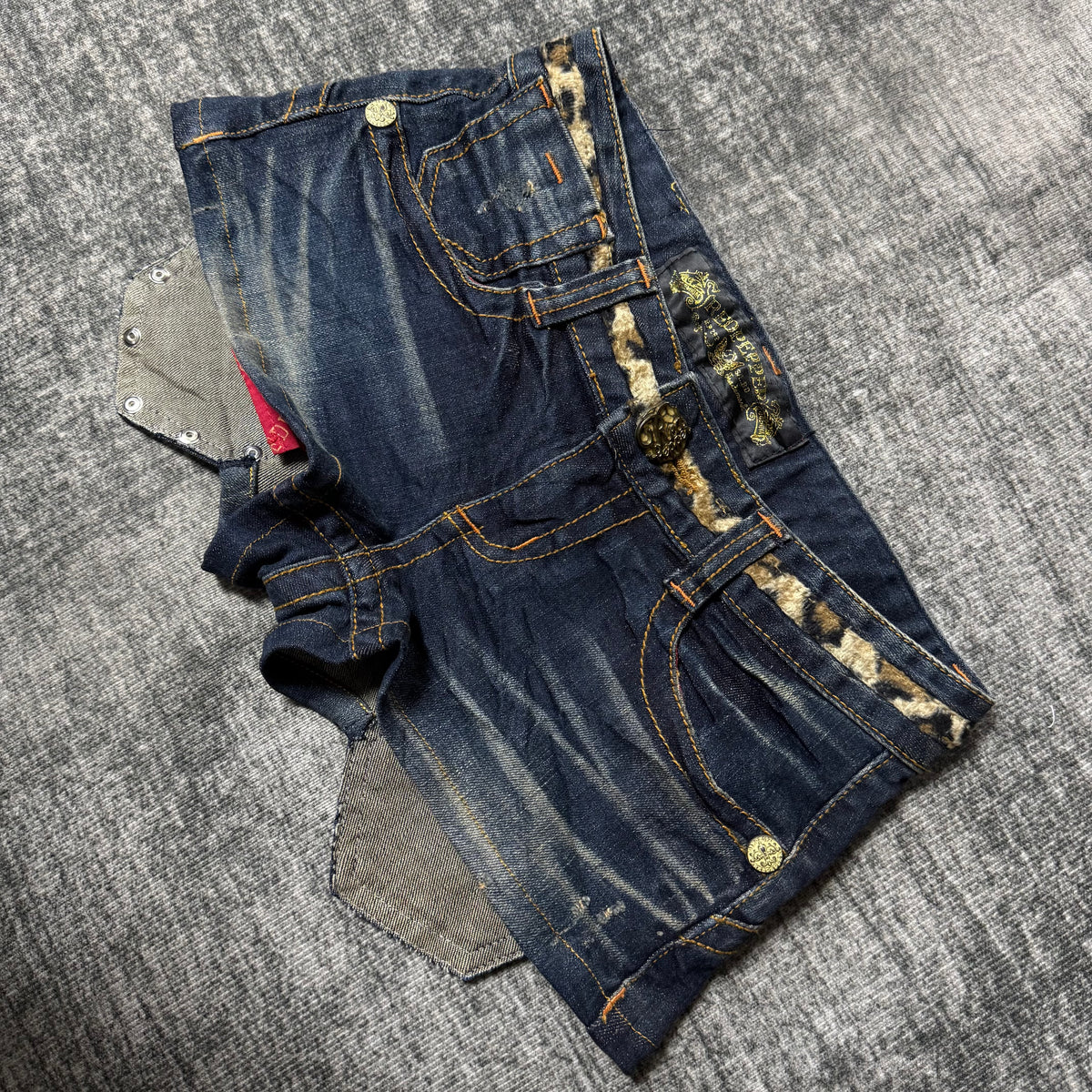 110926BAD2WEAR