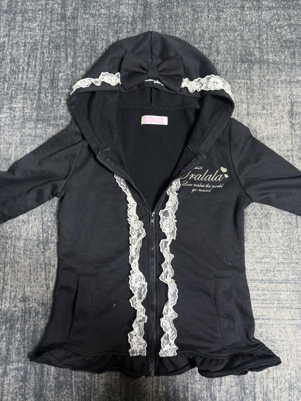 B2V-TRALALA HOODIE༒