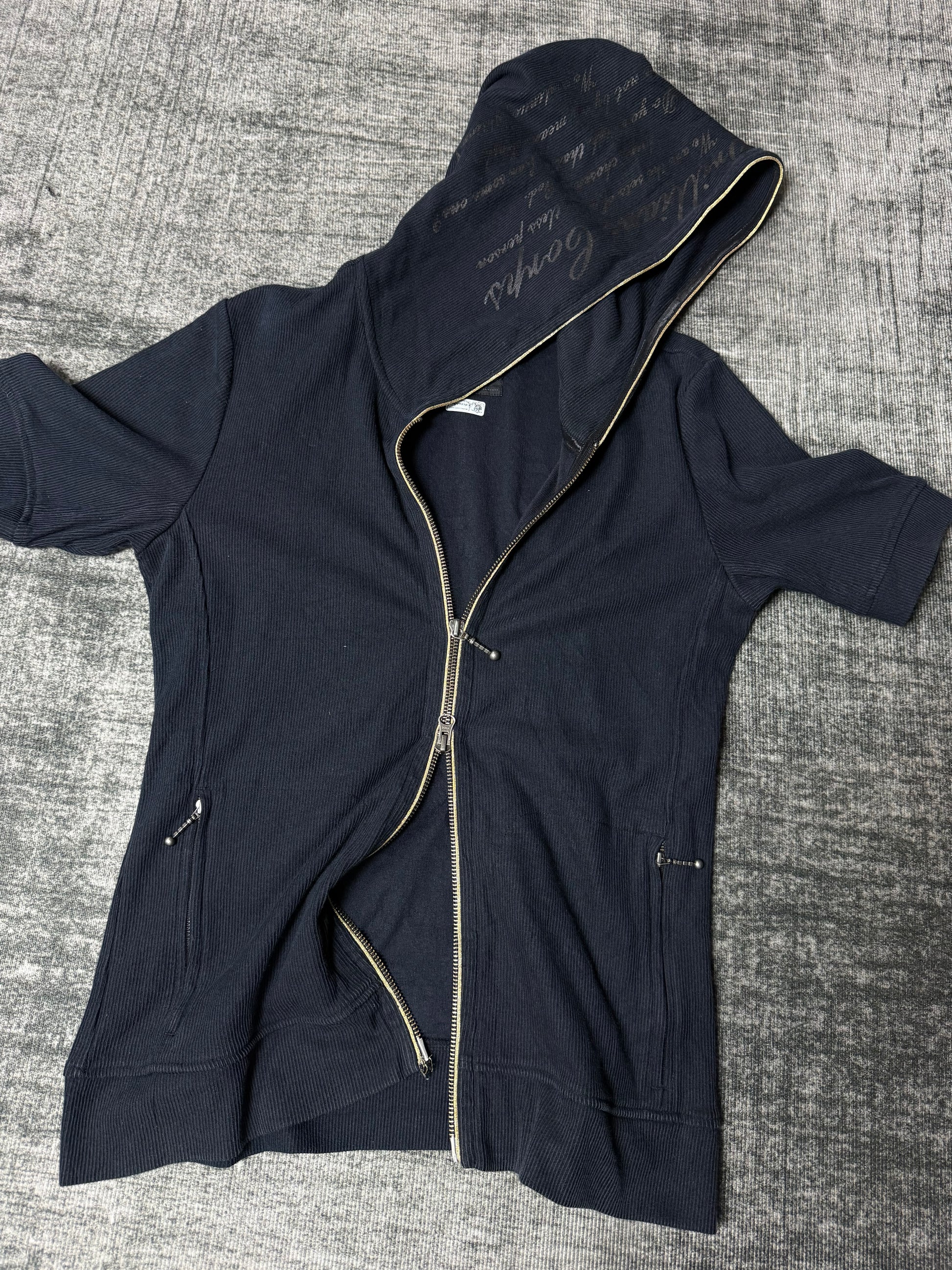 910826BAD2WEAR
