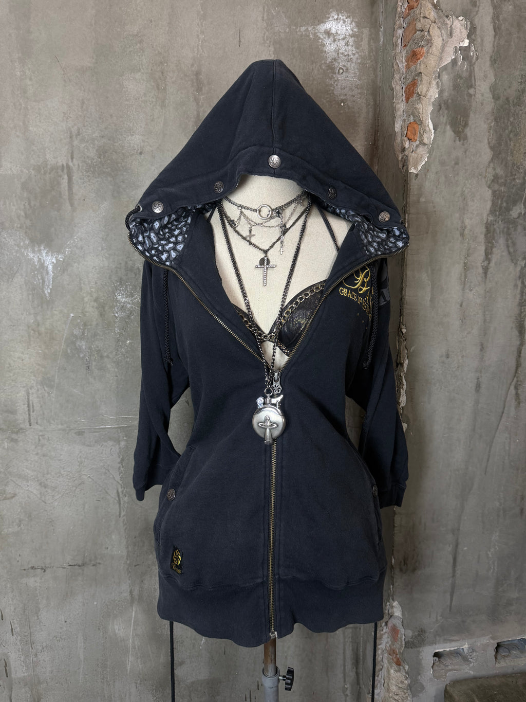 580926BAD2WEAR