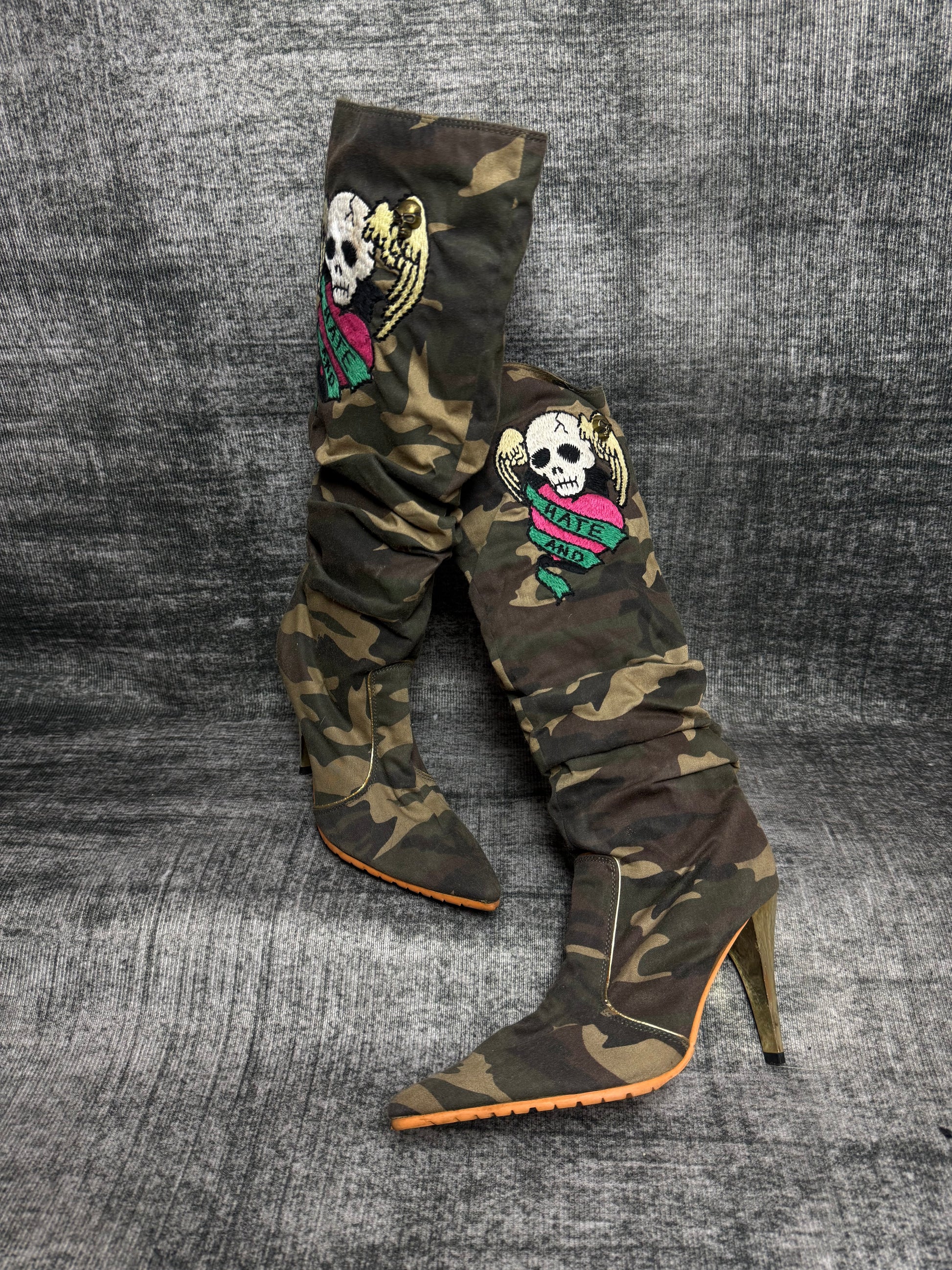 CAMO BOOTS
