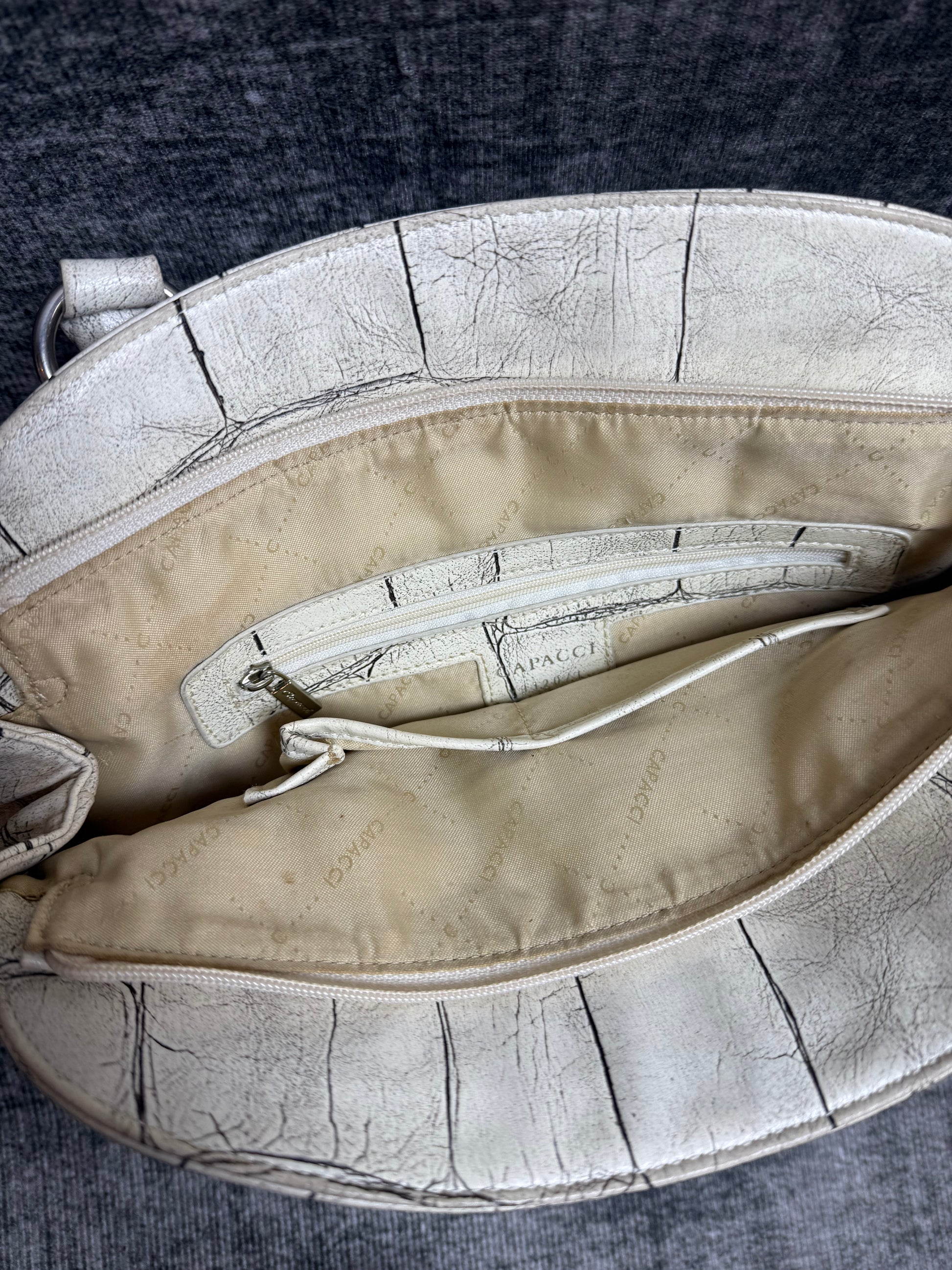 CAPACCI SHOULDER BAG༒