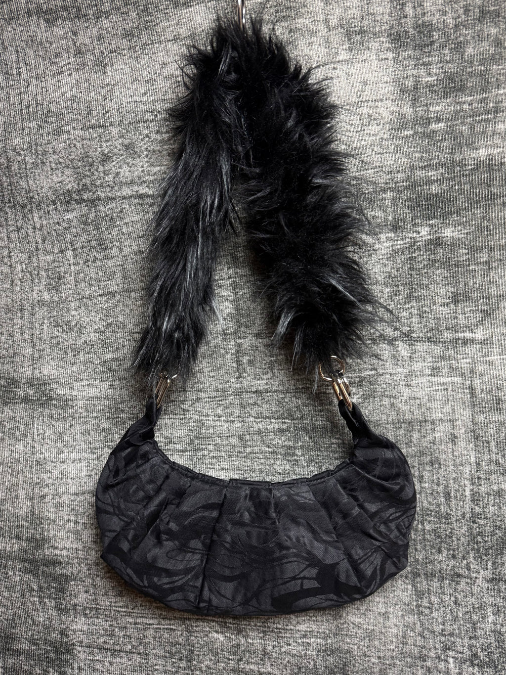 SEASHEER HALF MOON BAGS༒