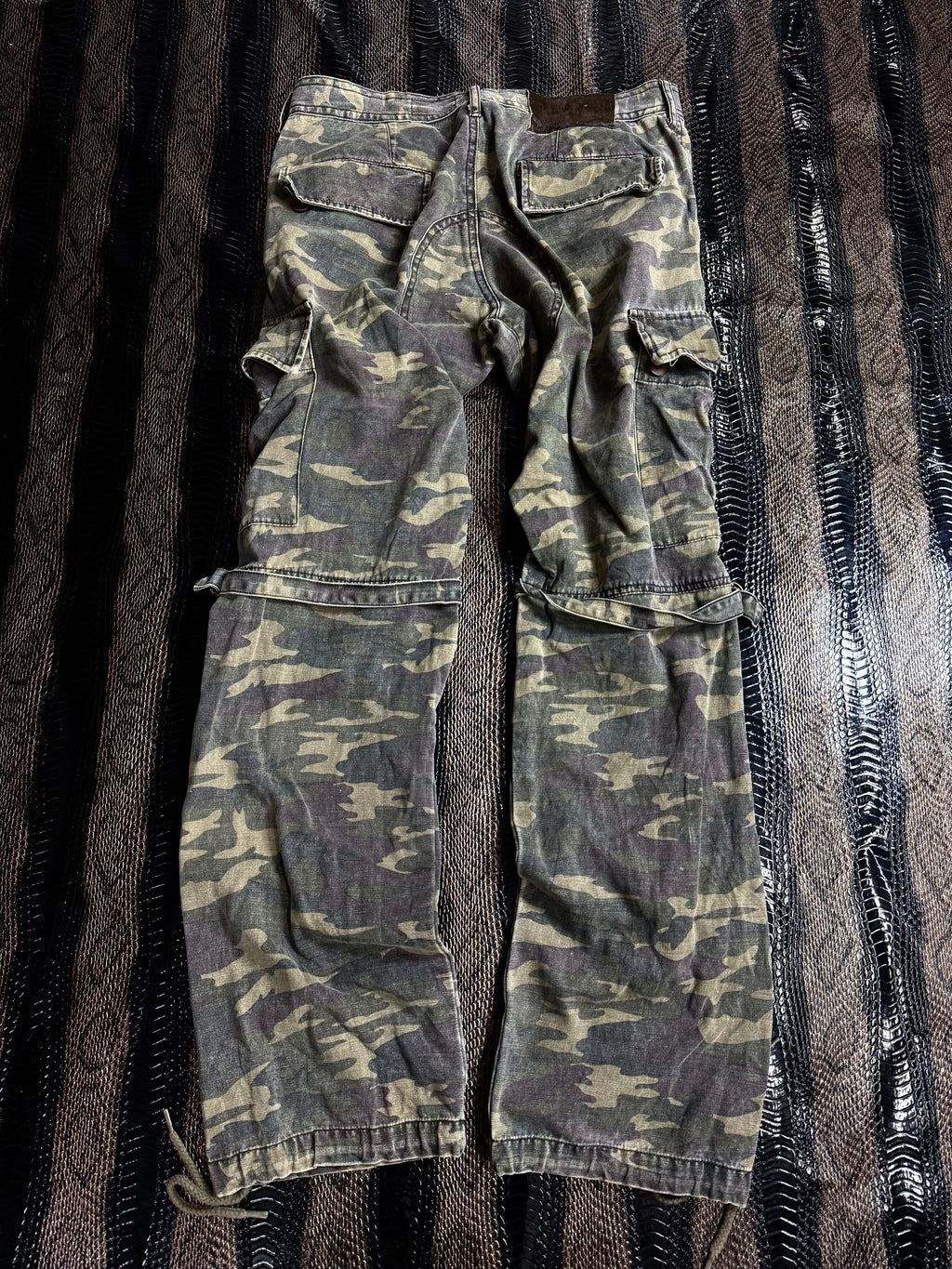 020626BAD2WEAR