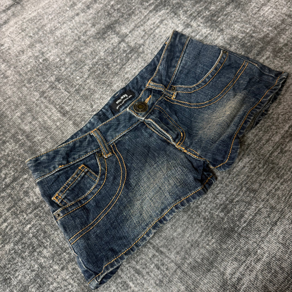 470926BAD2WEAR