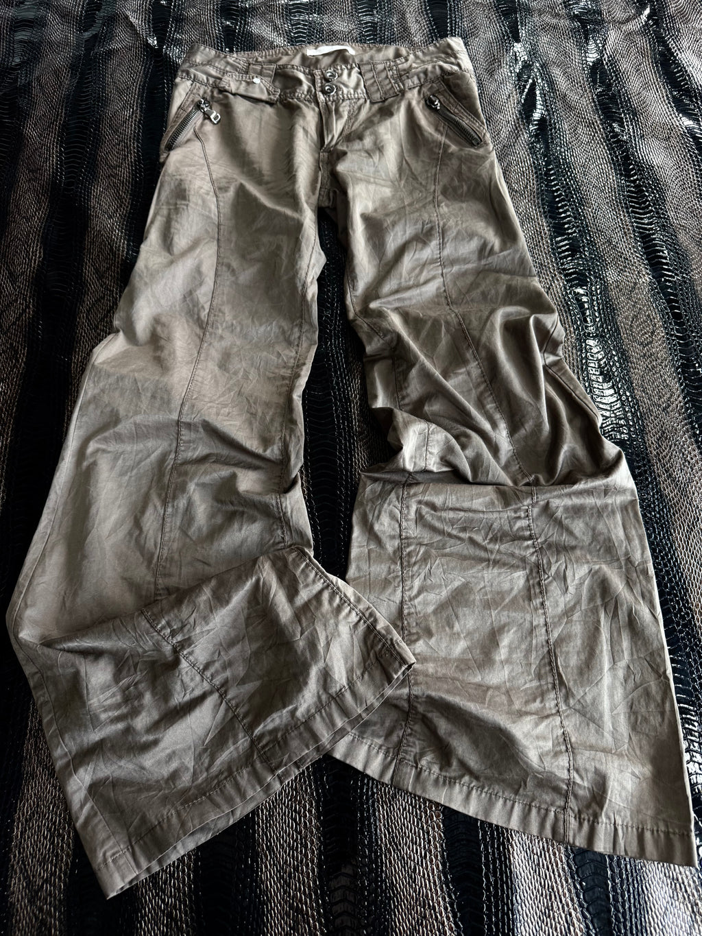 370626BAD2WEAR
