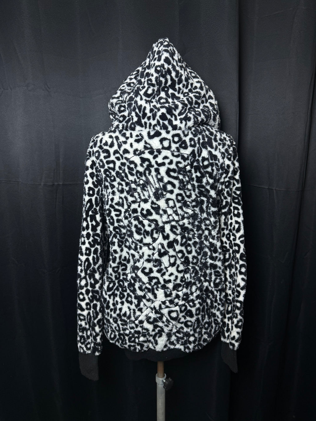 B2V- WHITE GRAMO HOOIDE ༒