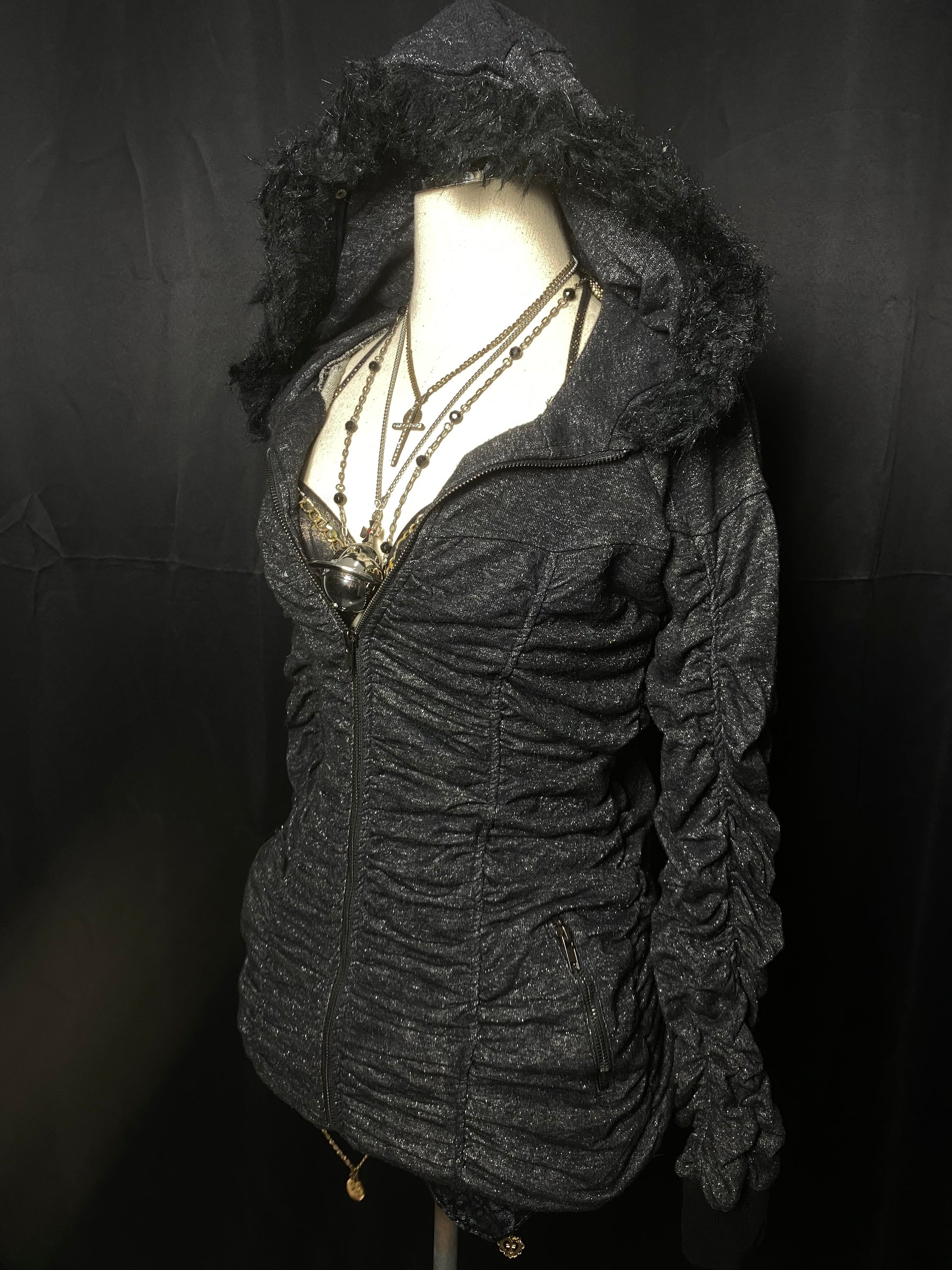 ༒Very cool very hot jacket hahah༒