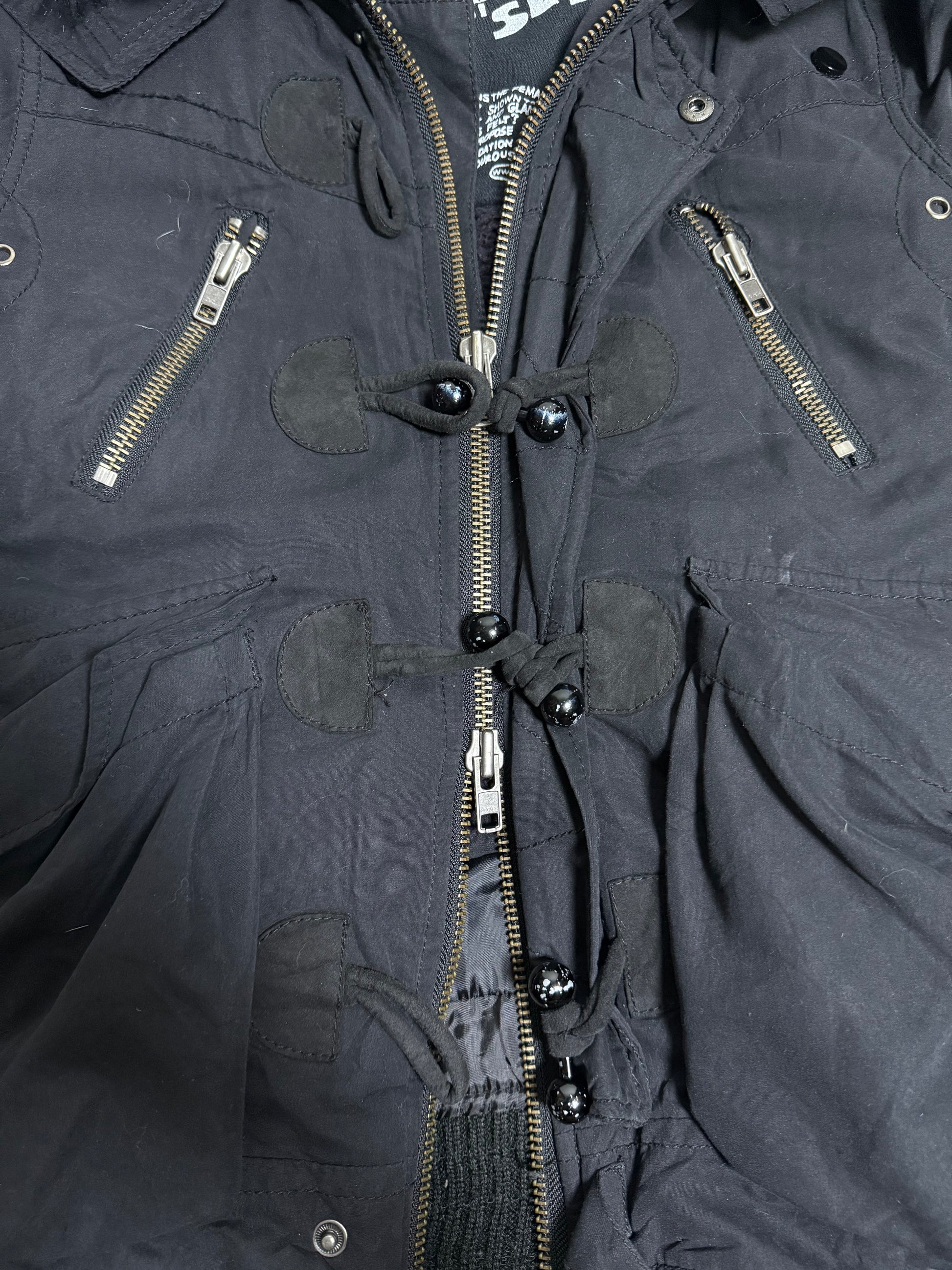 ༒SLY༒ 
𝗦𝗜𝗭𝗘 (𝗜𝗡𝗖𝗛𝗘𝗦): 
ʙᴜꜱᴛ 38-40
ʟᴇɴɢᴛʜ 28
ᴄᴏɴᴅɪᴛɪᴏɴ: 7/10 used