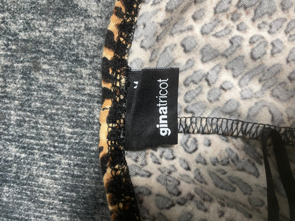 ༒𝐁𝟐𝐕༒𝟏 𝐎𝐅 𝟏 𝐋𝐈𝐌𝐈𝐓𝐄𝐃 𝐎𝐔𝐓𝐅𝐈𝐓