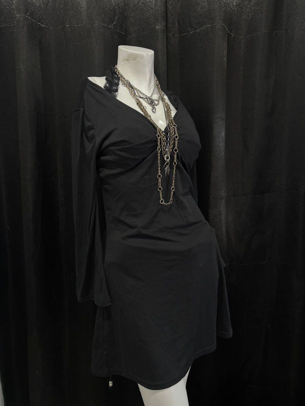 BLACK SIMPLE DRESS ༒