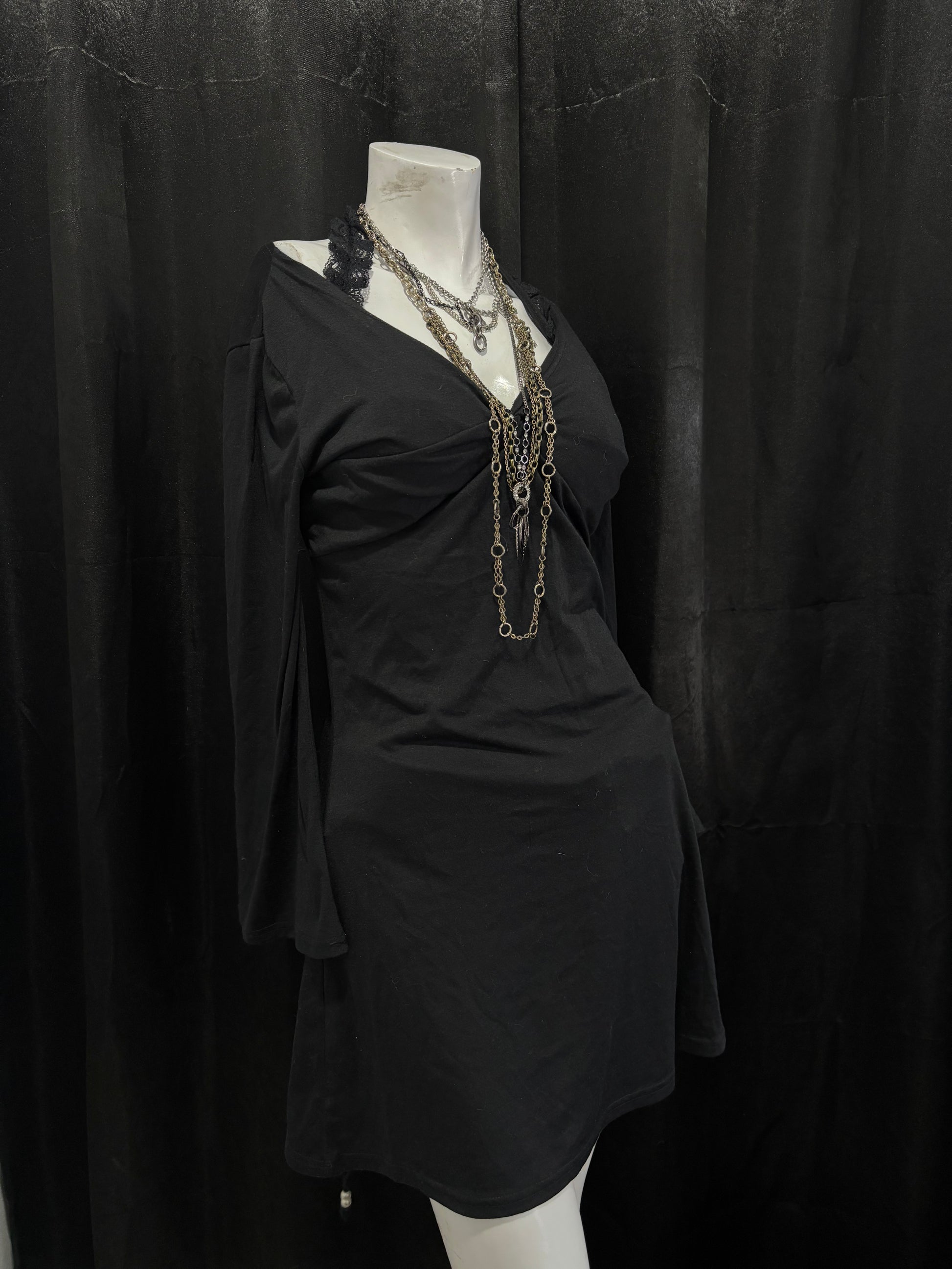 BLACK SIMPLE DRESS ༒