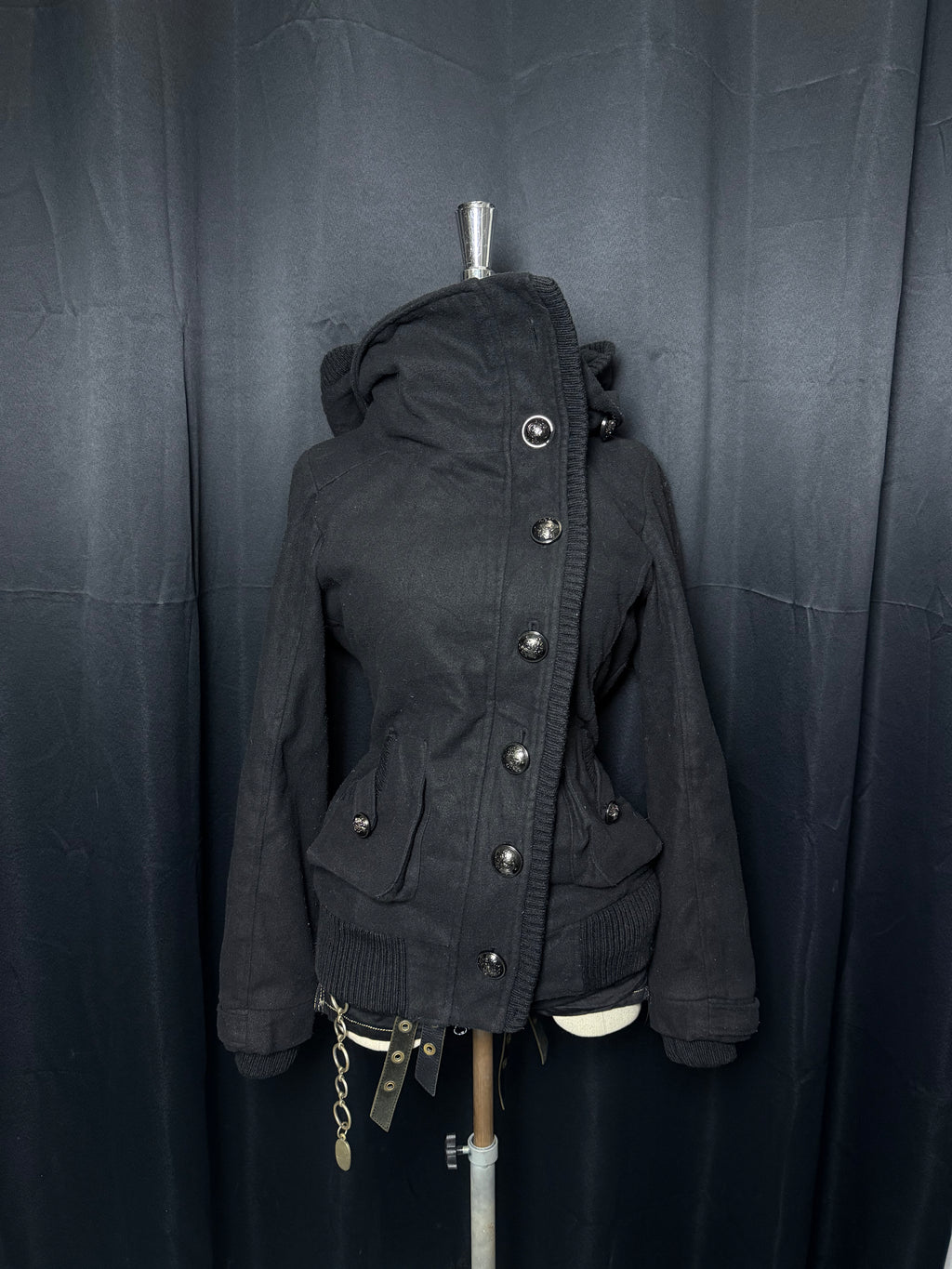 B2V-INGNI༒  * Rare *