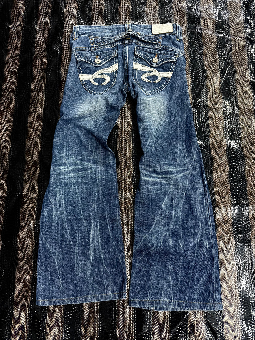 040626BAD2WEAR