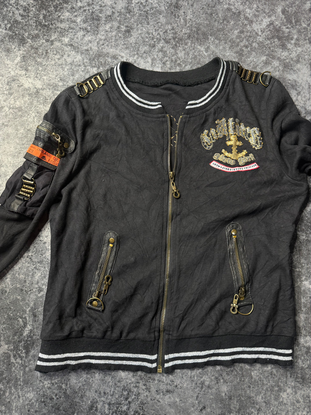 720726BAD2WEAR