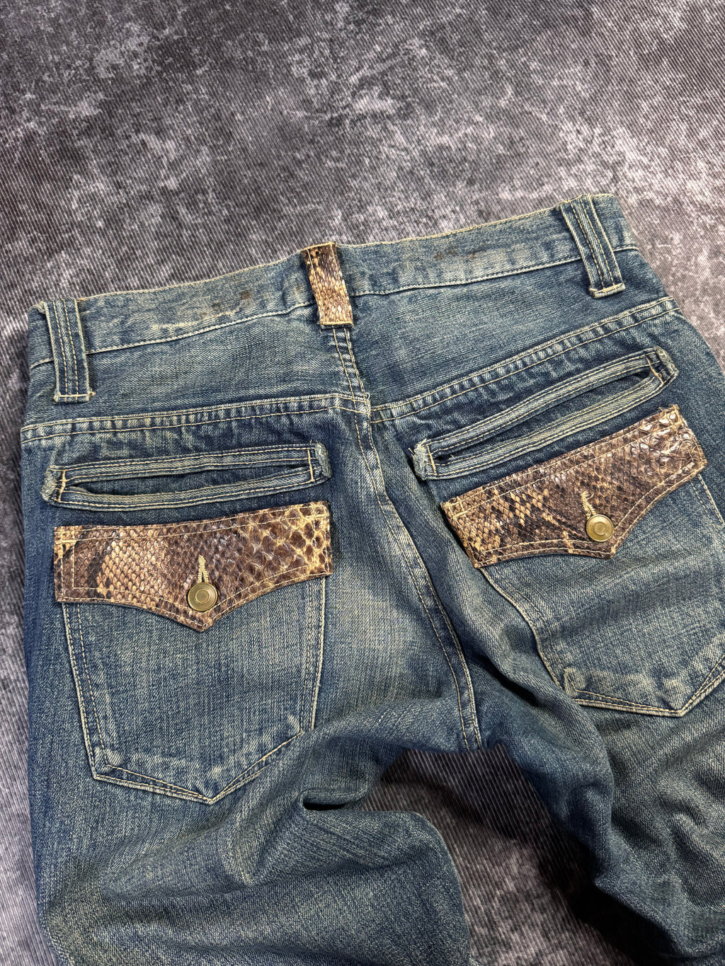 040726BAD2WEAR