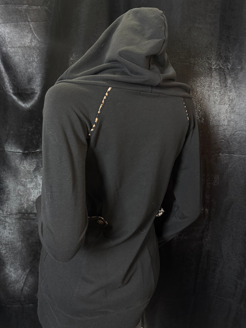 SKINNY LIP HOODIE ༒(1)