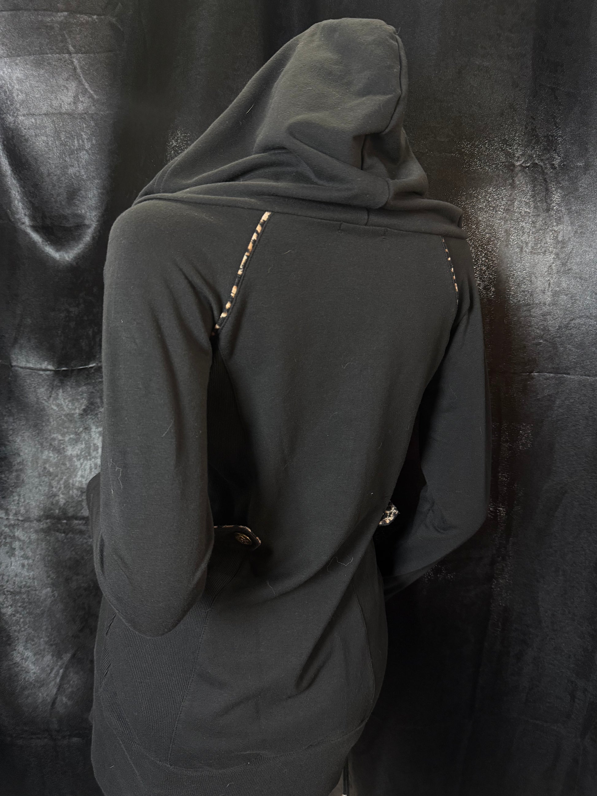 SKINNY LIP HOODIE ༒(1)