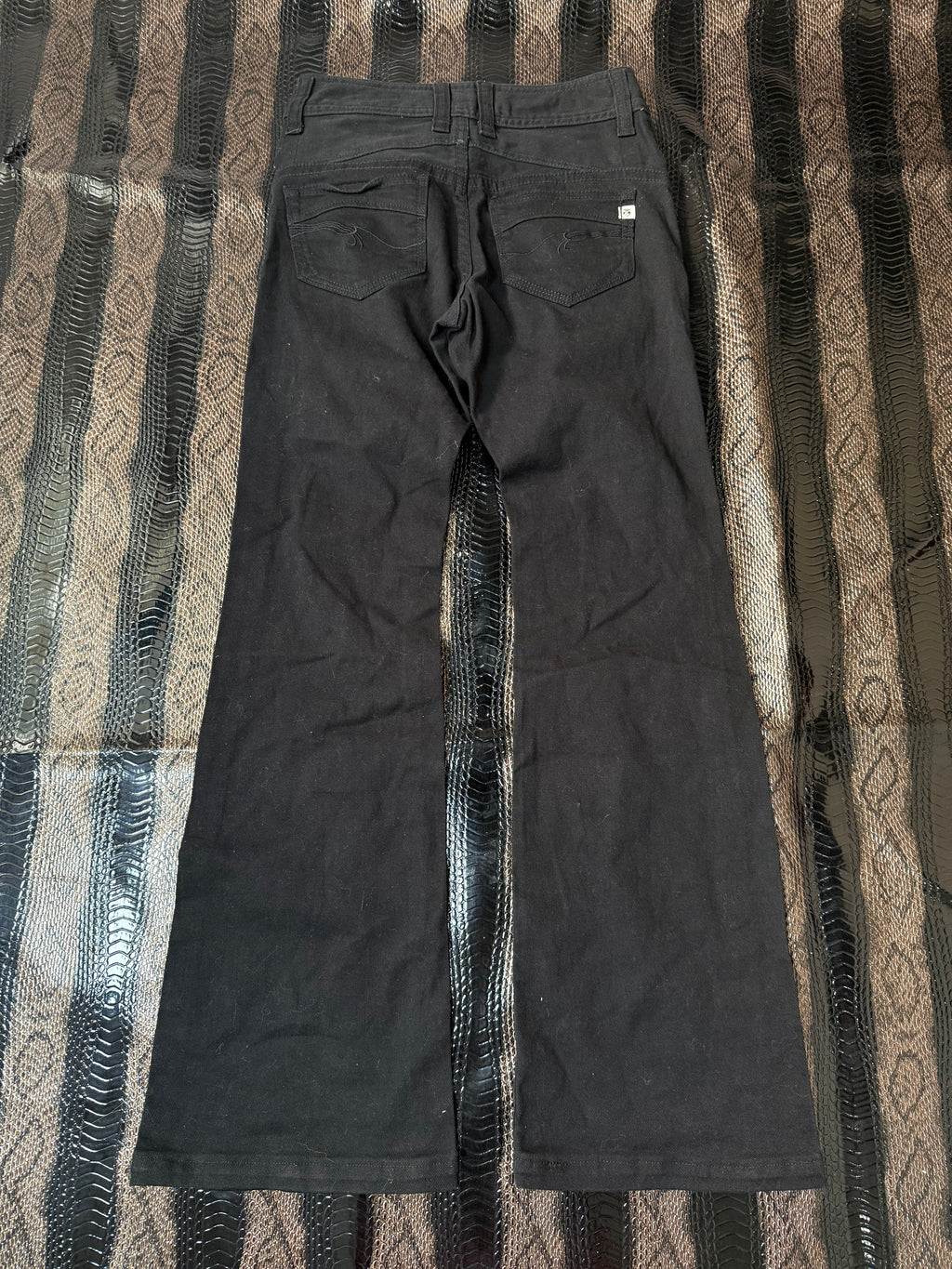 B2V BLACK FLARE JEANS ༒