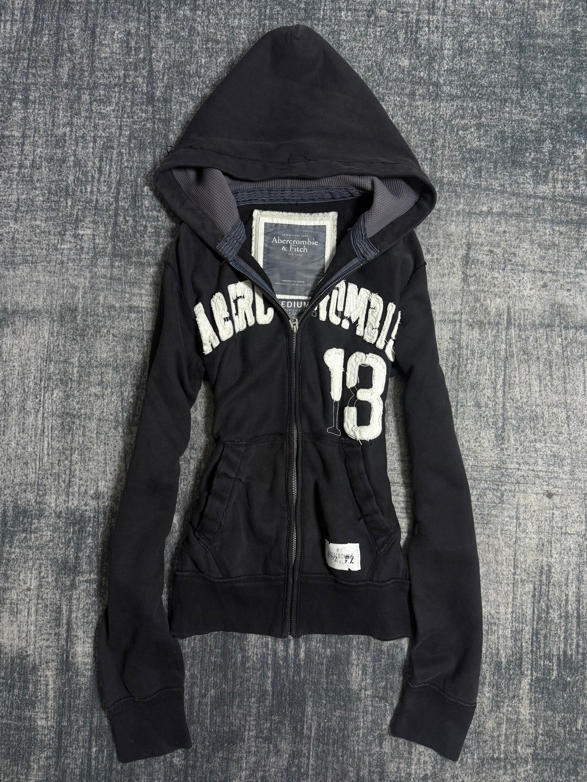 B2V-ABER HOODIE༒