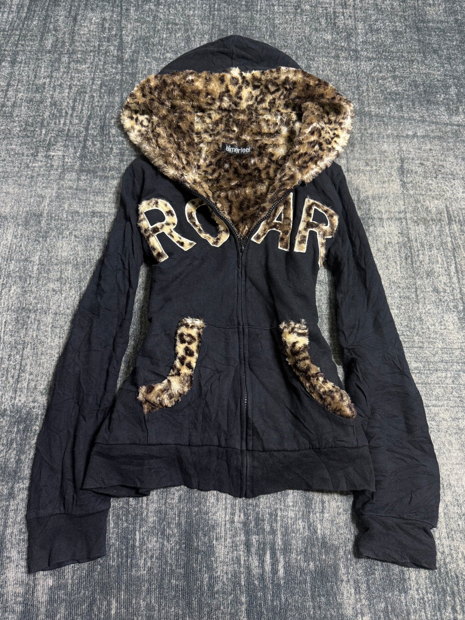 B2V-AIMERFEEL HOODIE ༒