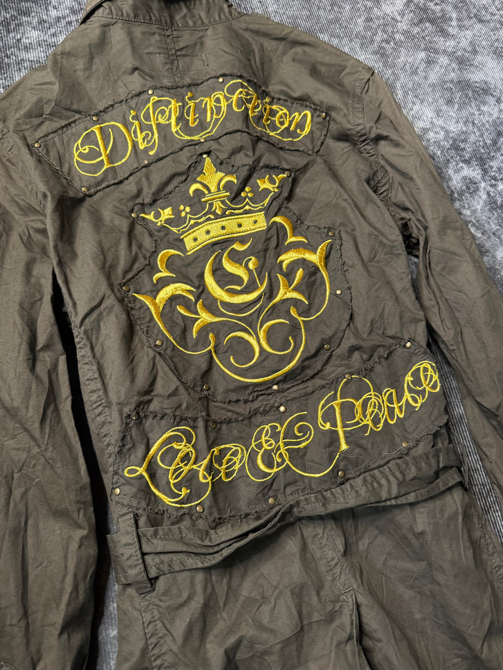 760726BAD2WEAR