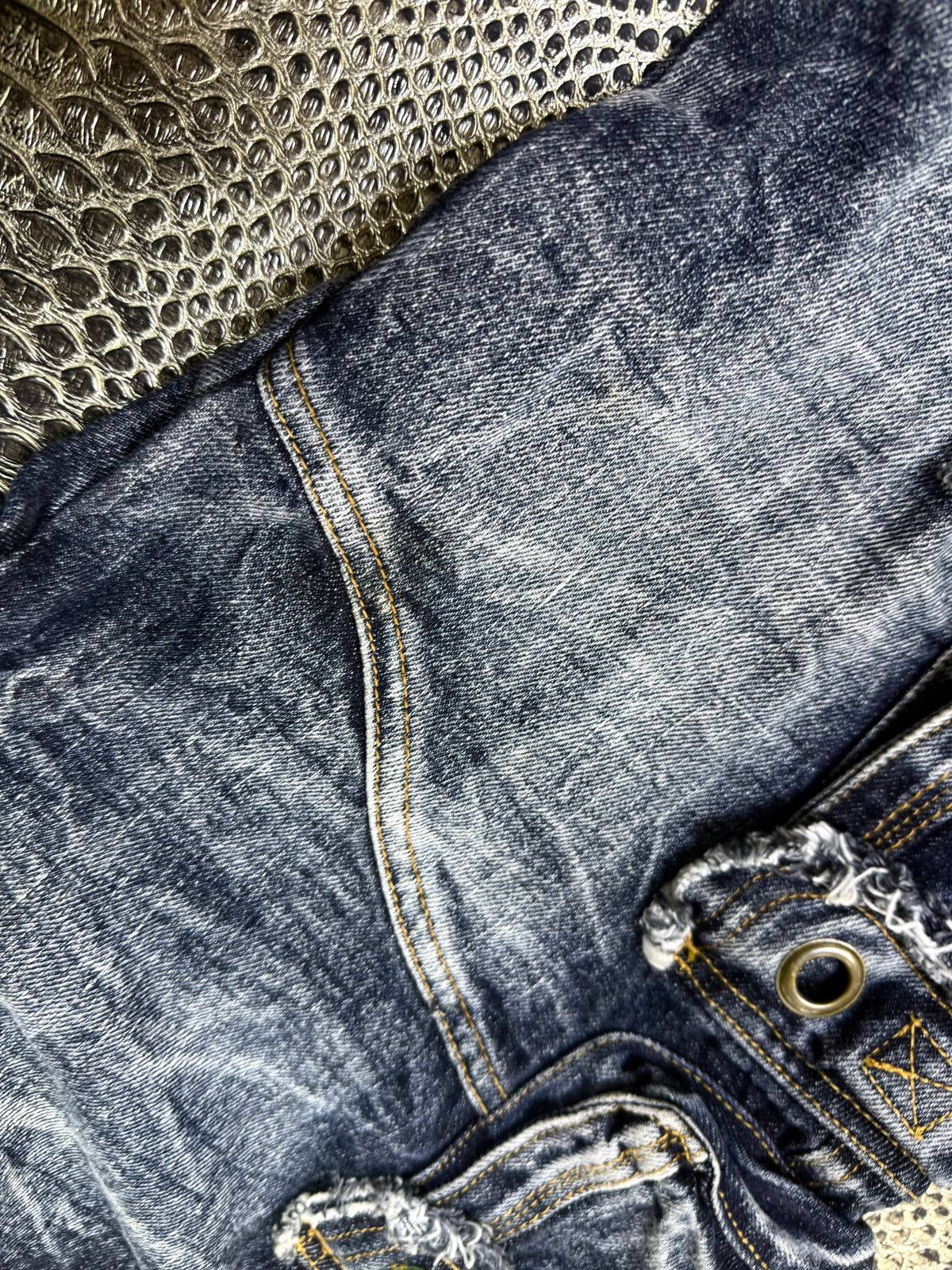 1980926BAD2WEAR