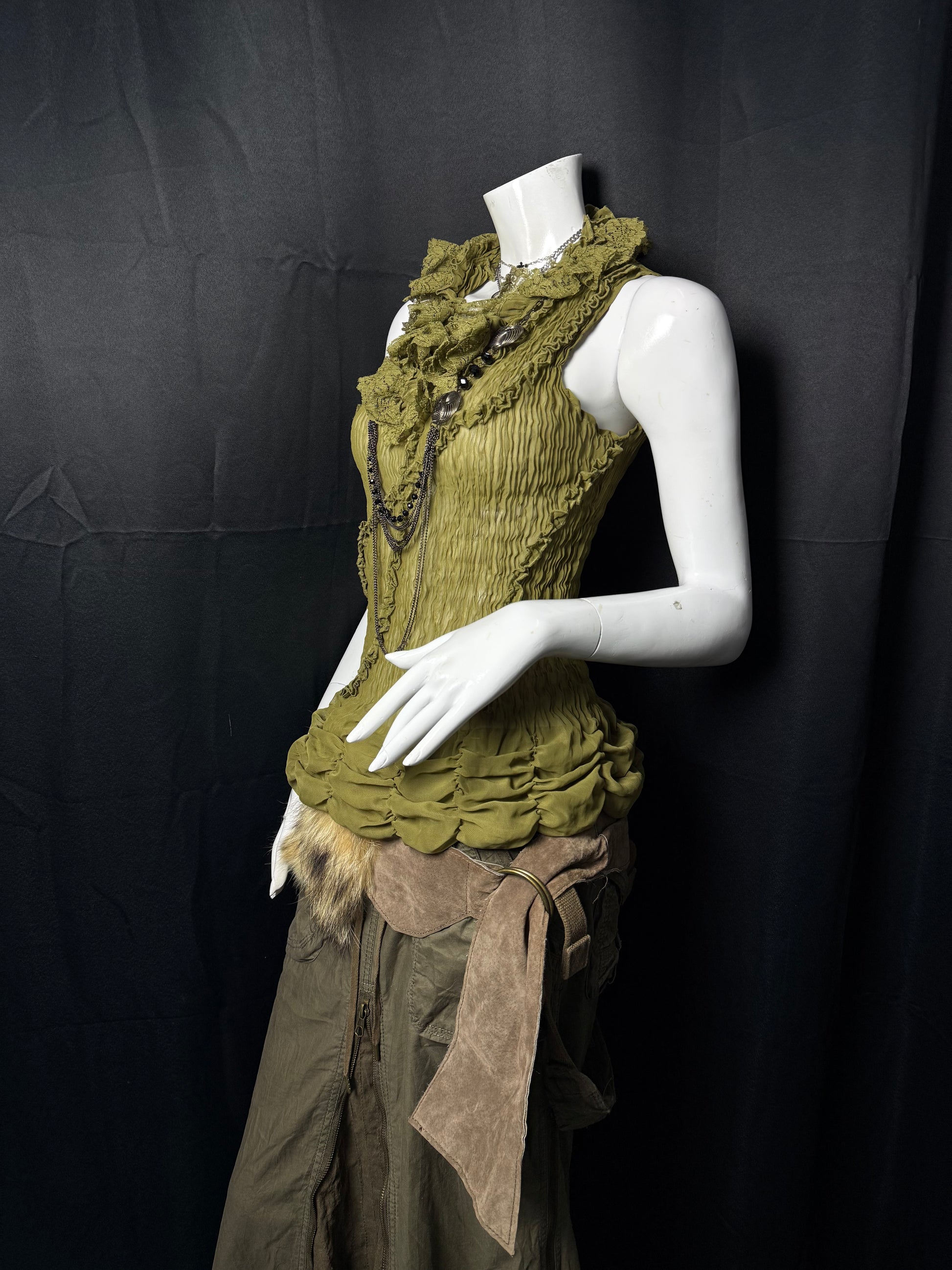 ༒A ruffled crinkled top༒