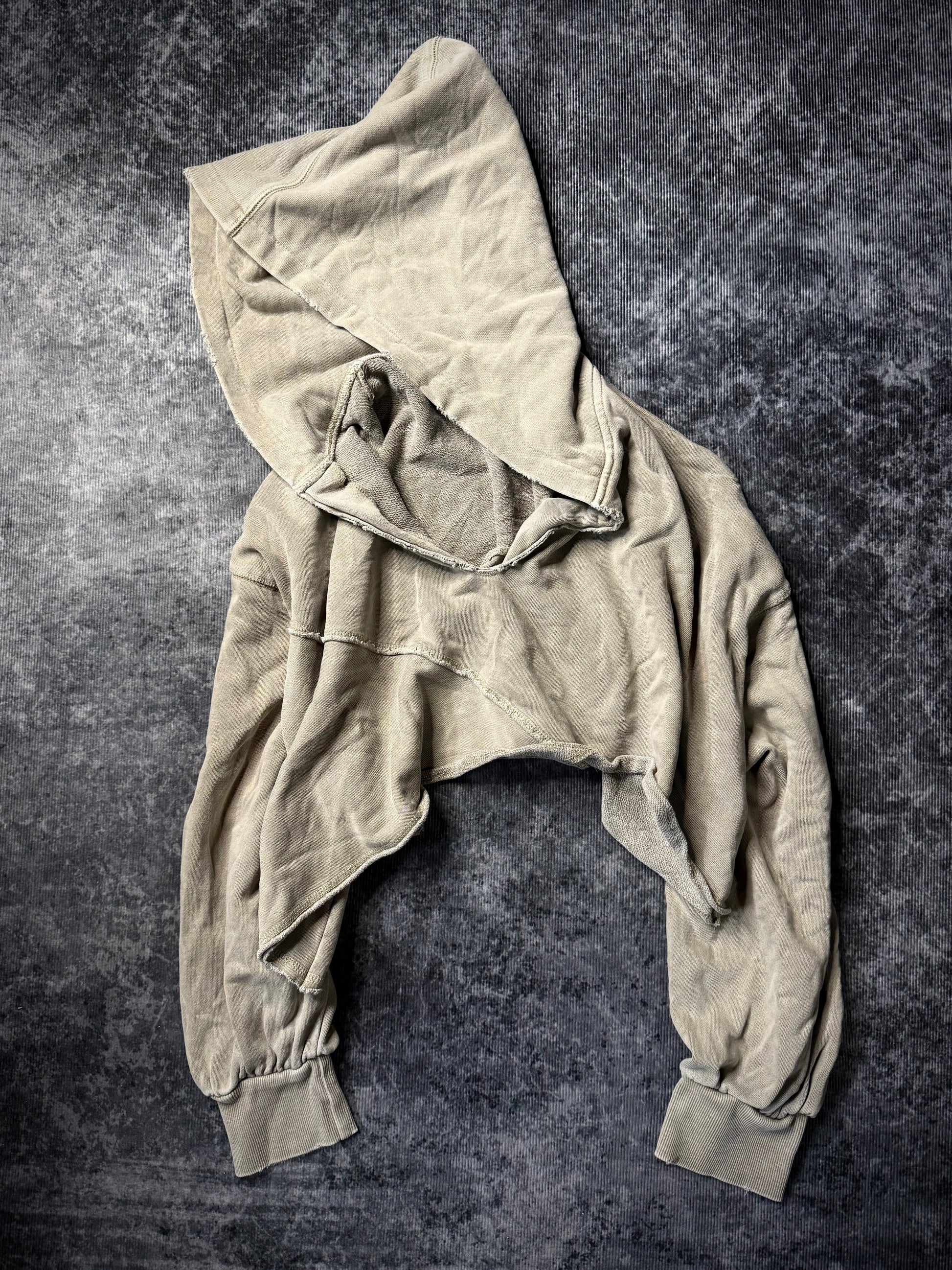 590726BAD2WEAR