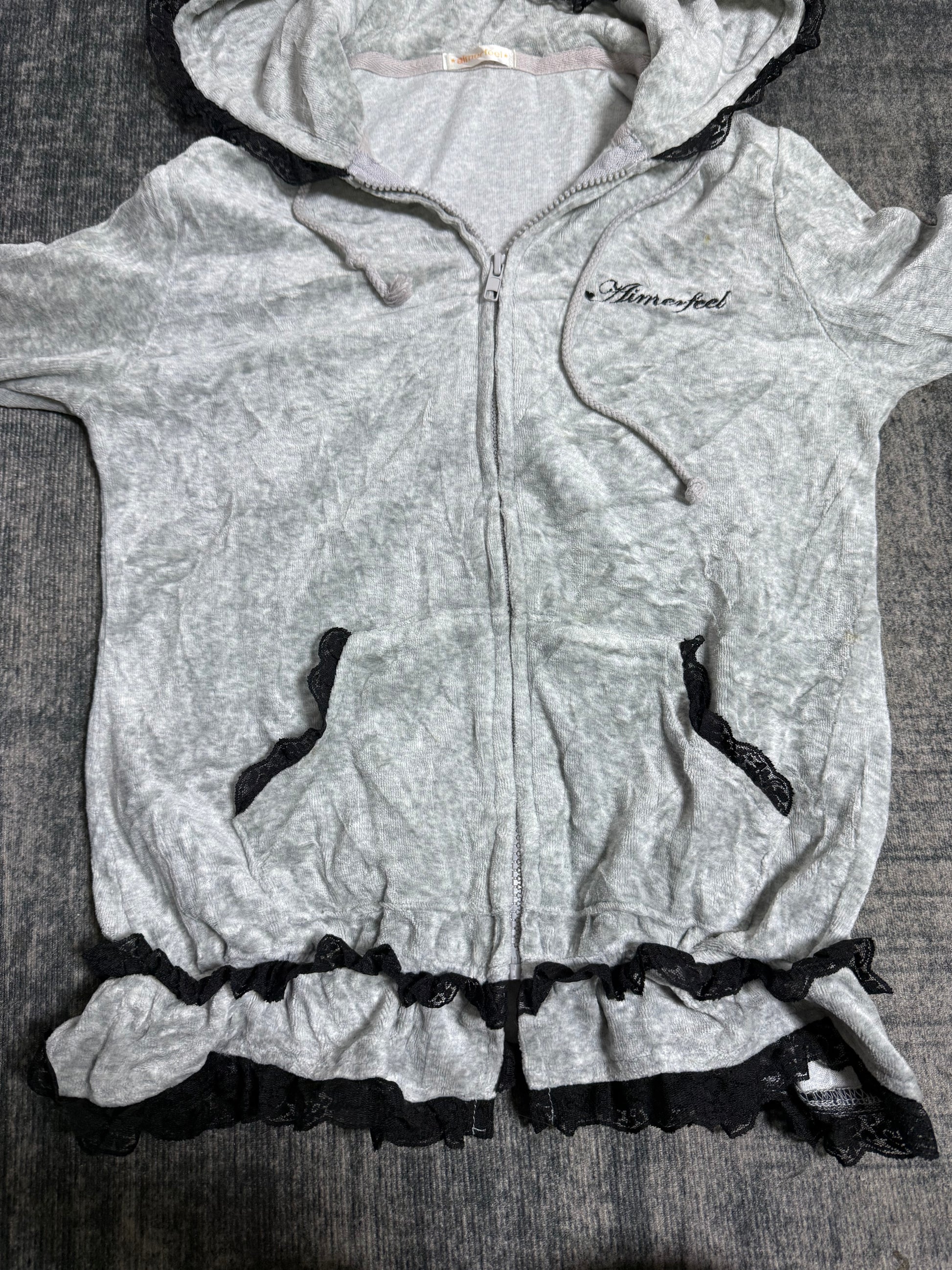 B2V-AIMERFEEL HOODIE ༒