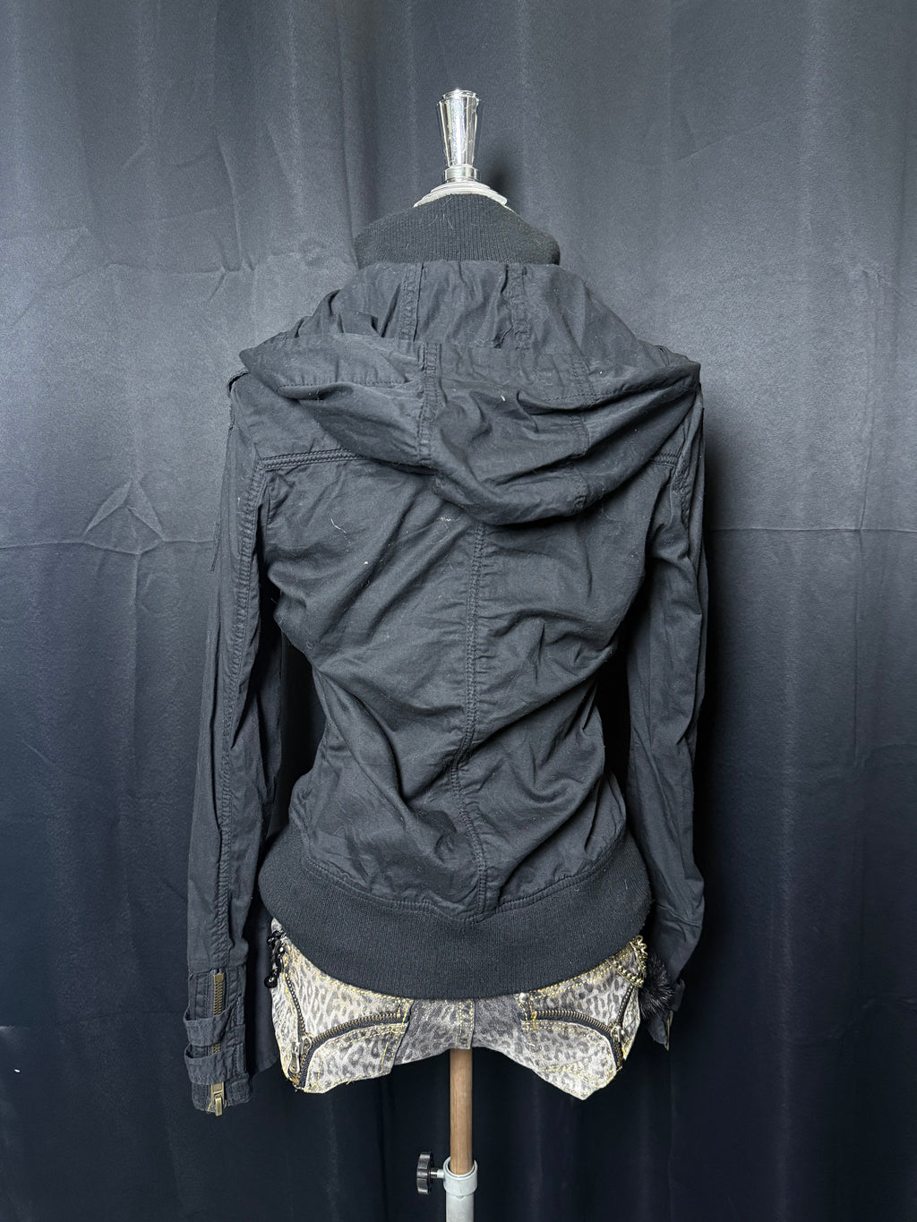 B2V- INGNI JACKET༒